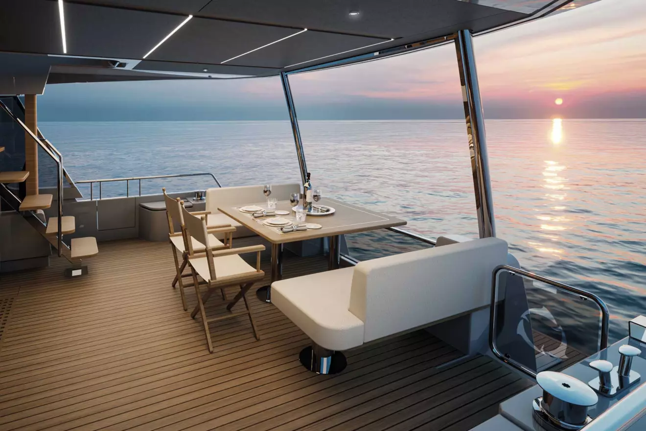 Greenline 58 fly eco yacht aft