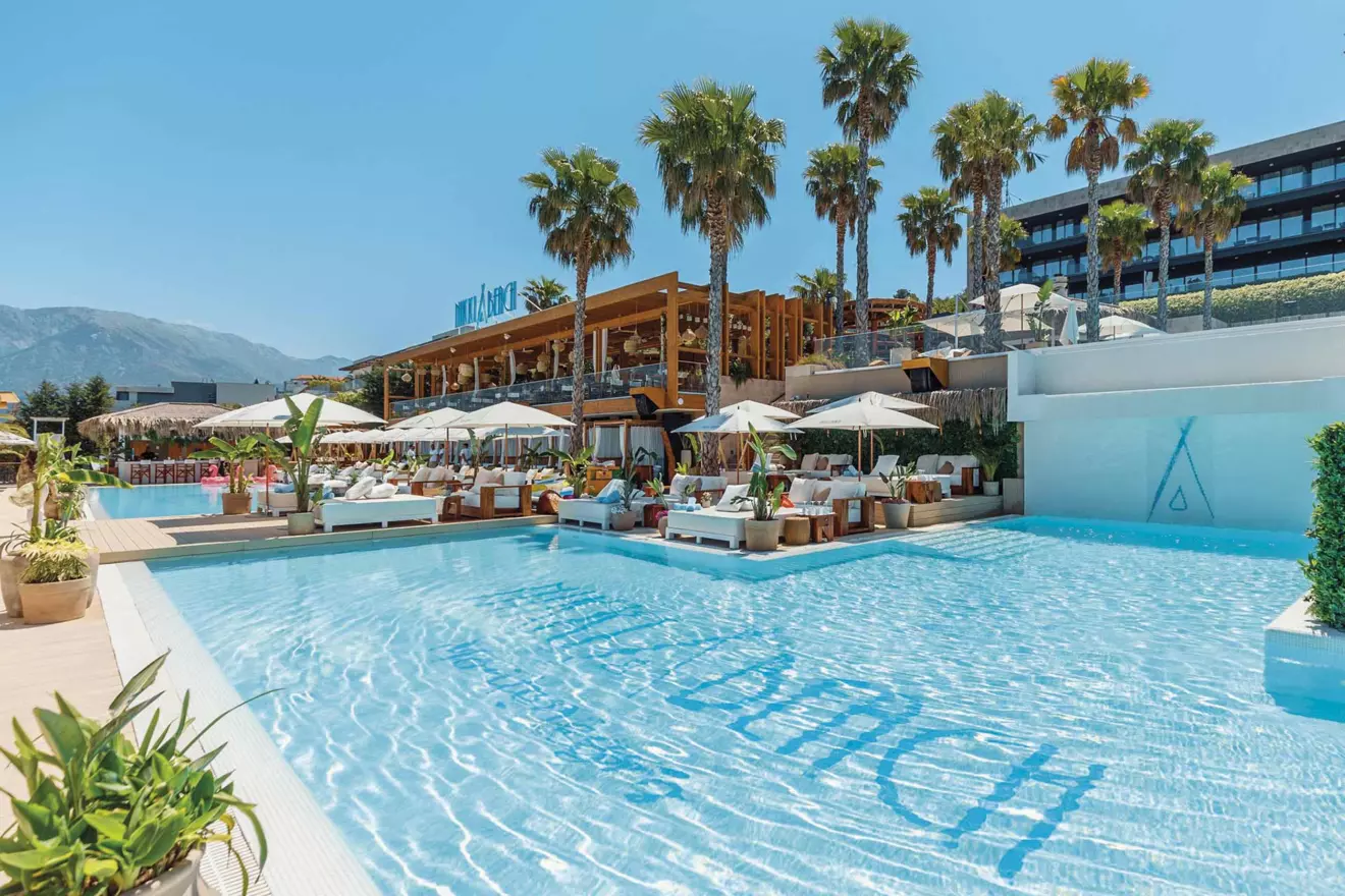 Nikki Beach Montenegro bar