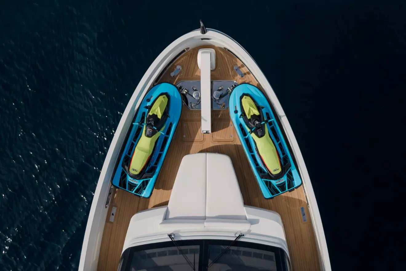 Extra-X99-superyacht-1.jpg