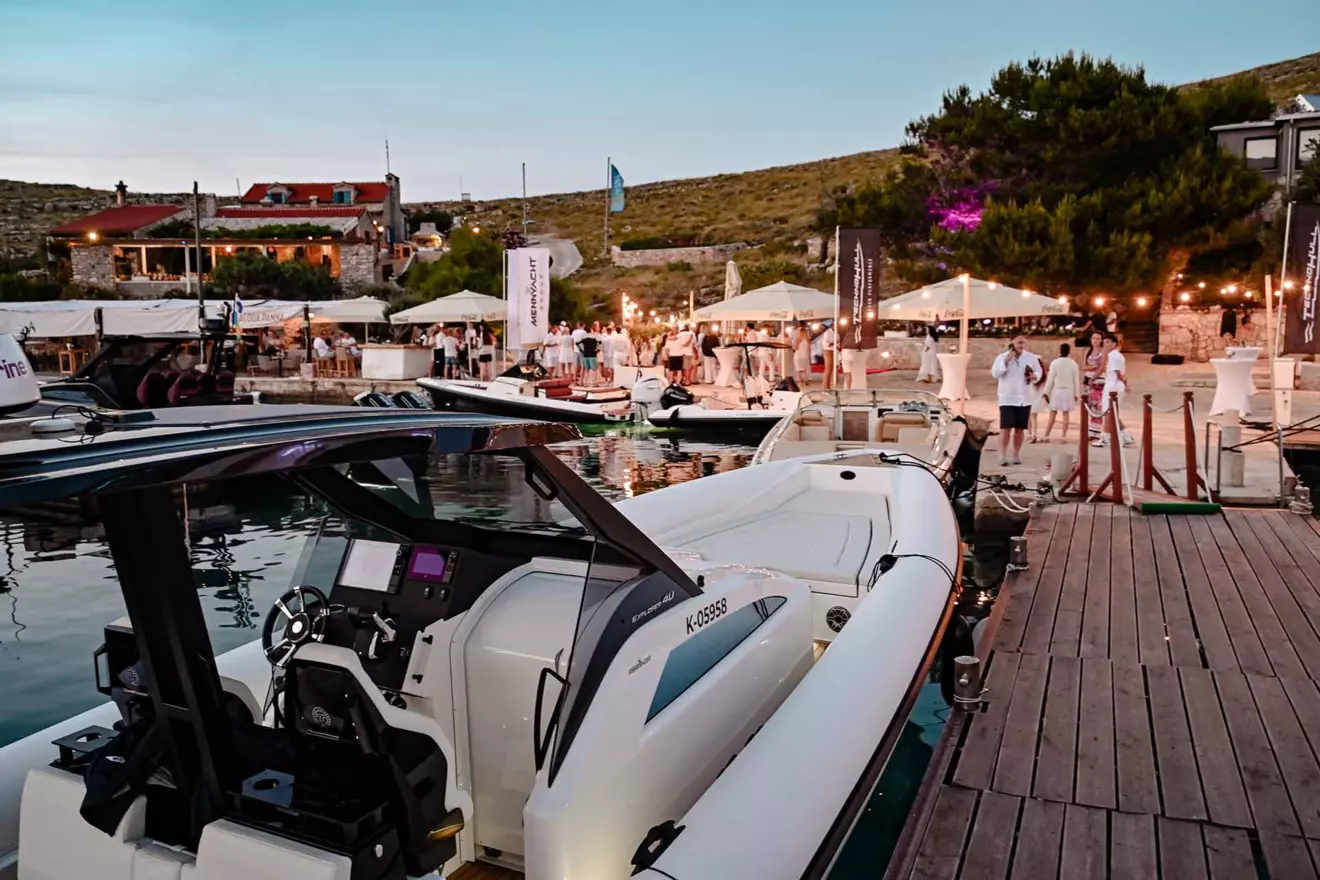 mennyacht-event-technohull-confidential-04.jpg