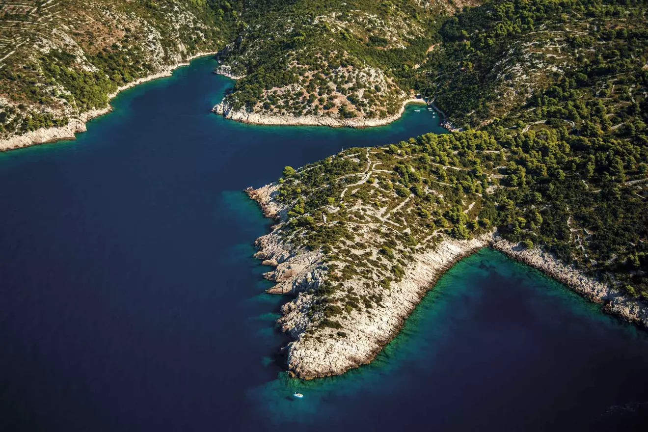 island-solta-bays-03.jpg