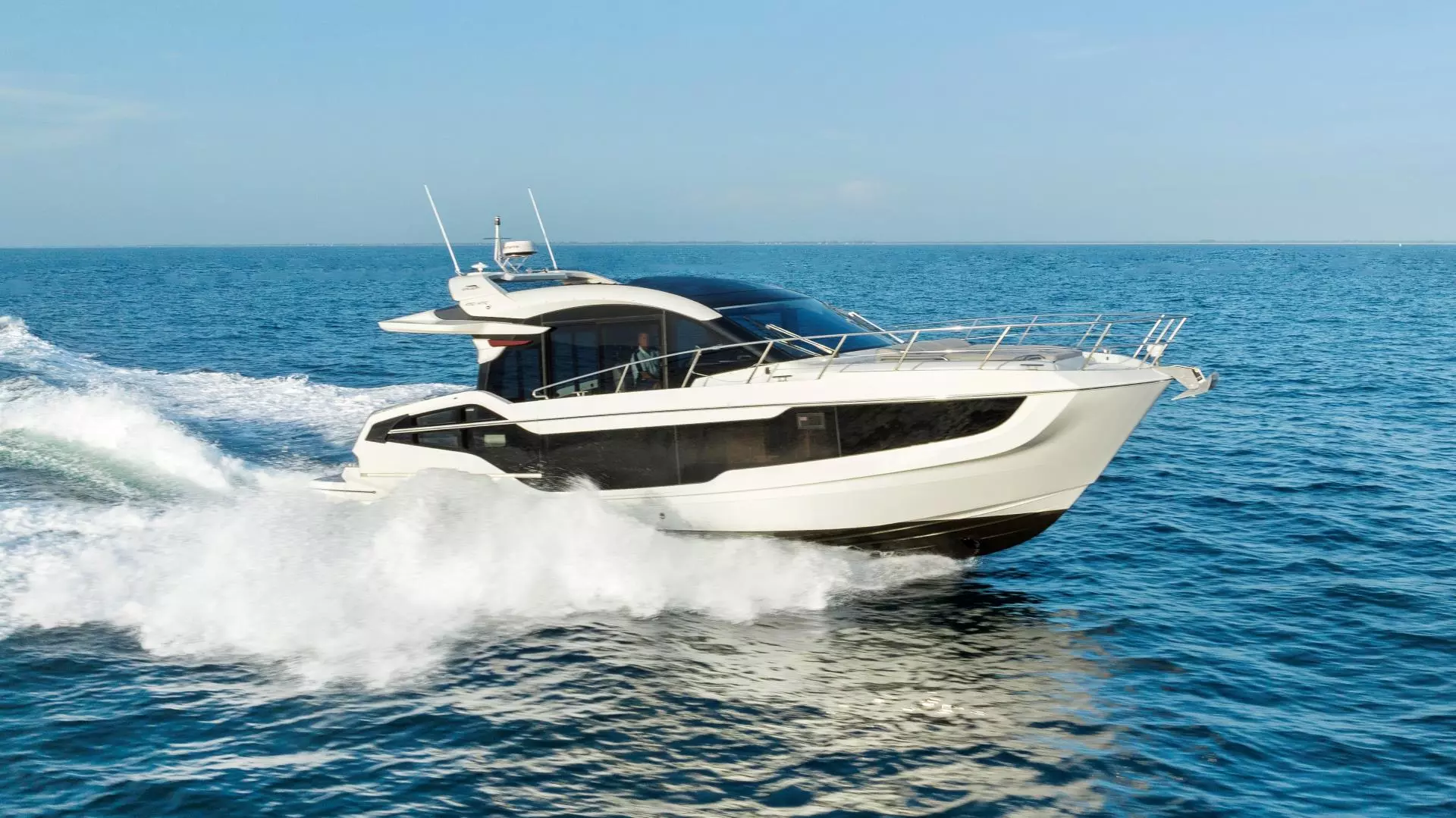 Galeon Yachts Announces the Launch of the All-New 450 HTC
