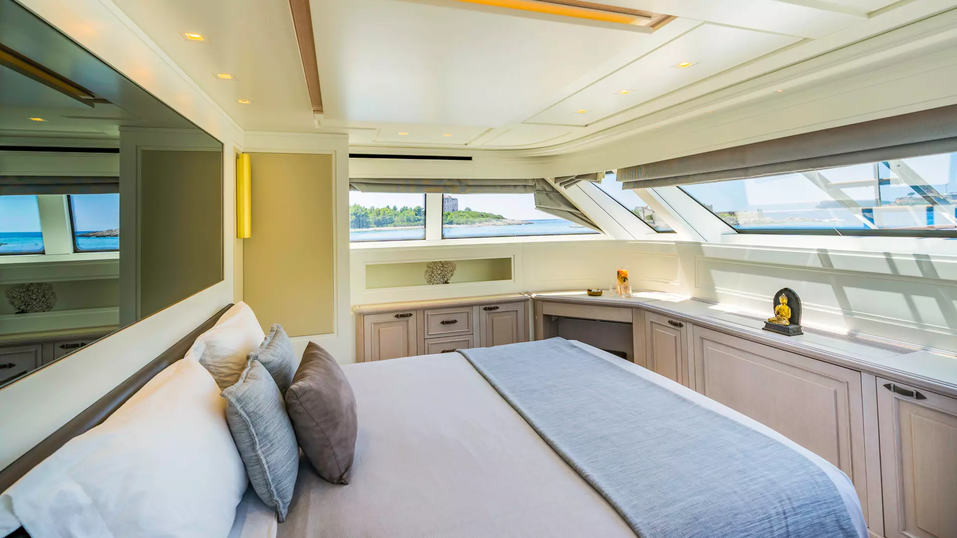 Master cabin of luxury yacht