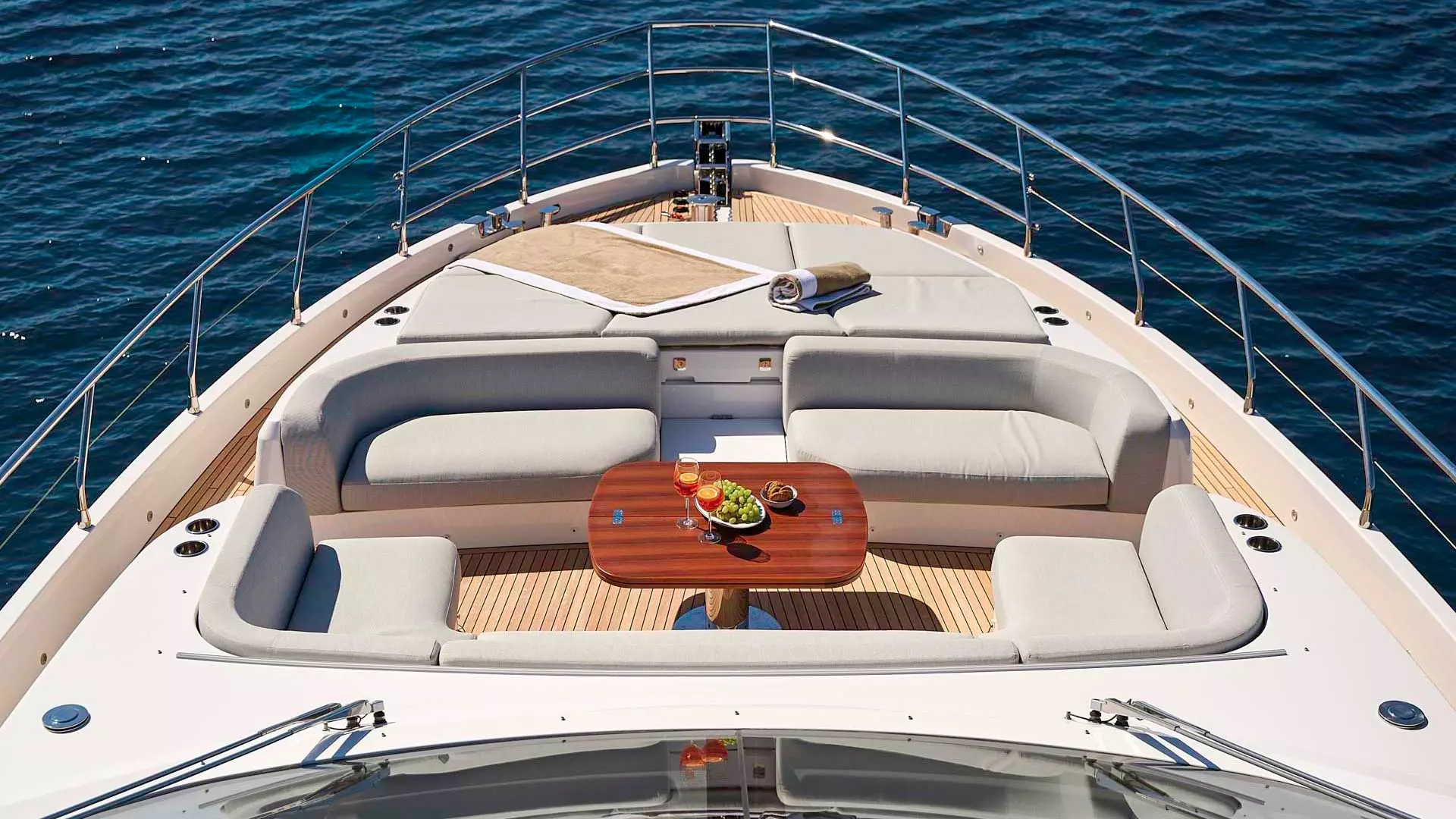 16 OMR Group aft sundeck _.JPG