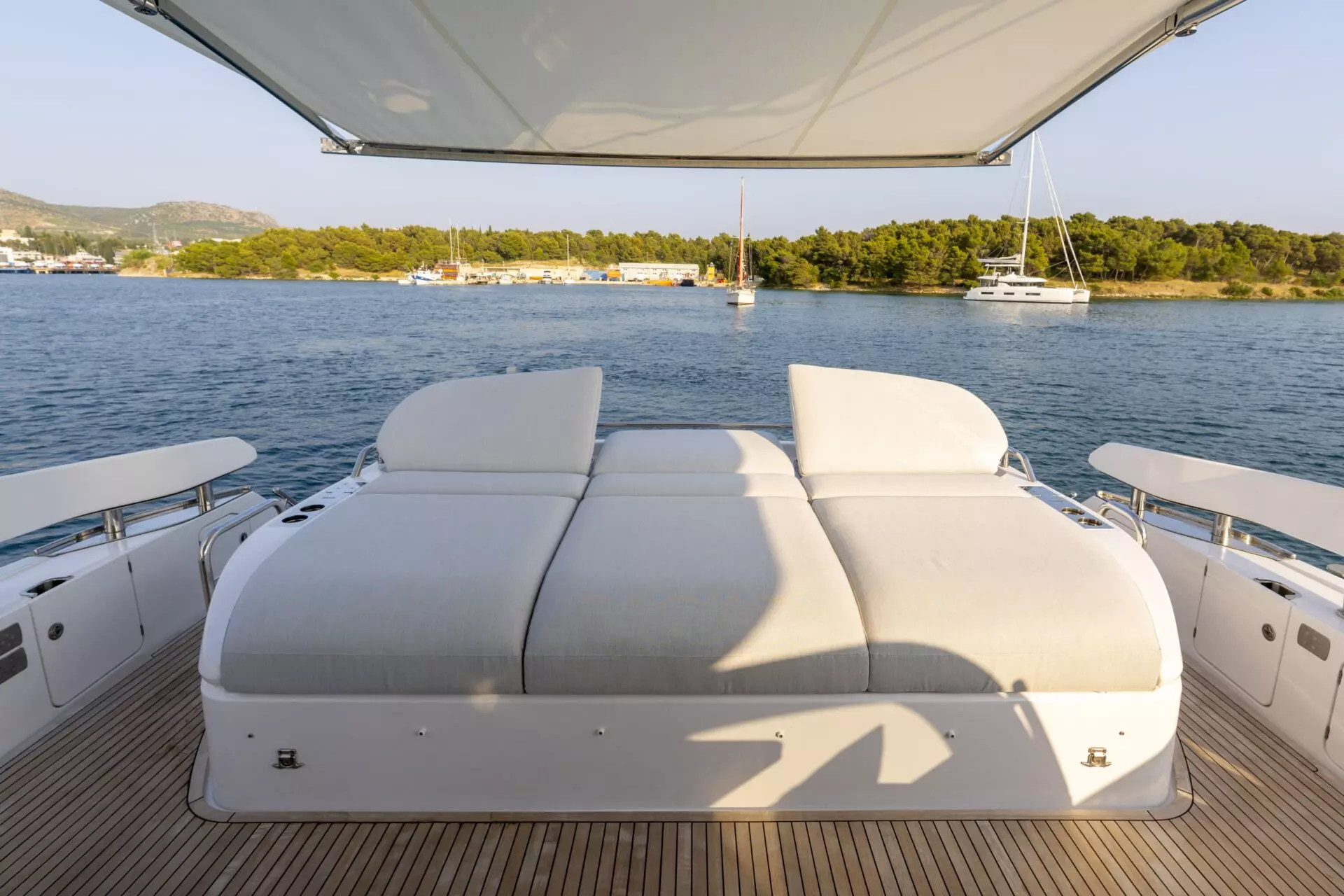 09-FELICITA-sunbeds_.jpg