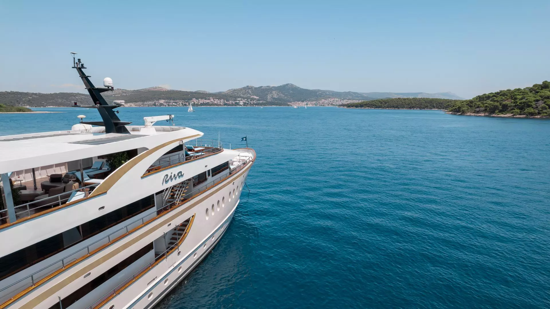 20. RIVA Anchored.jpg