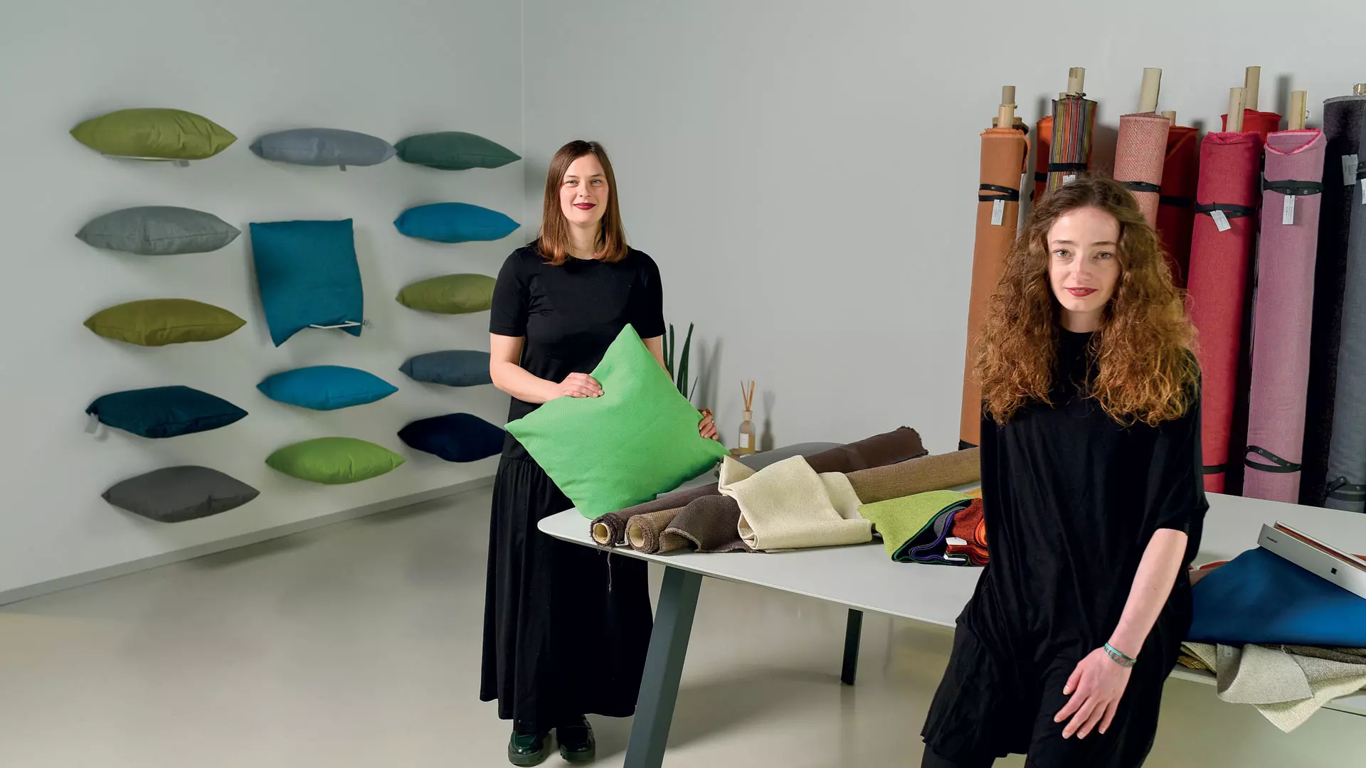 štof by prostoria: New Life to Old Furniture