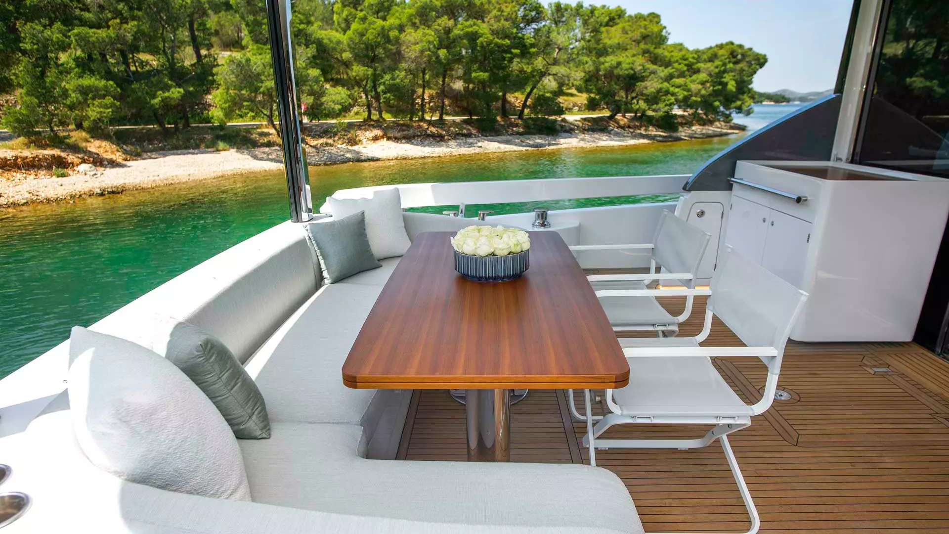 12- Prewi - stern area3.JPG