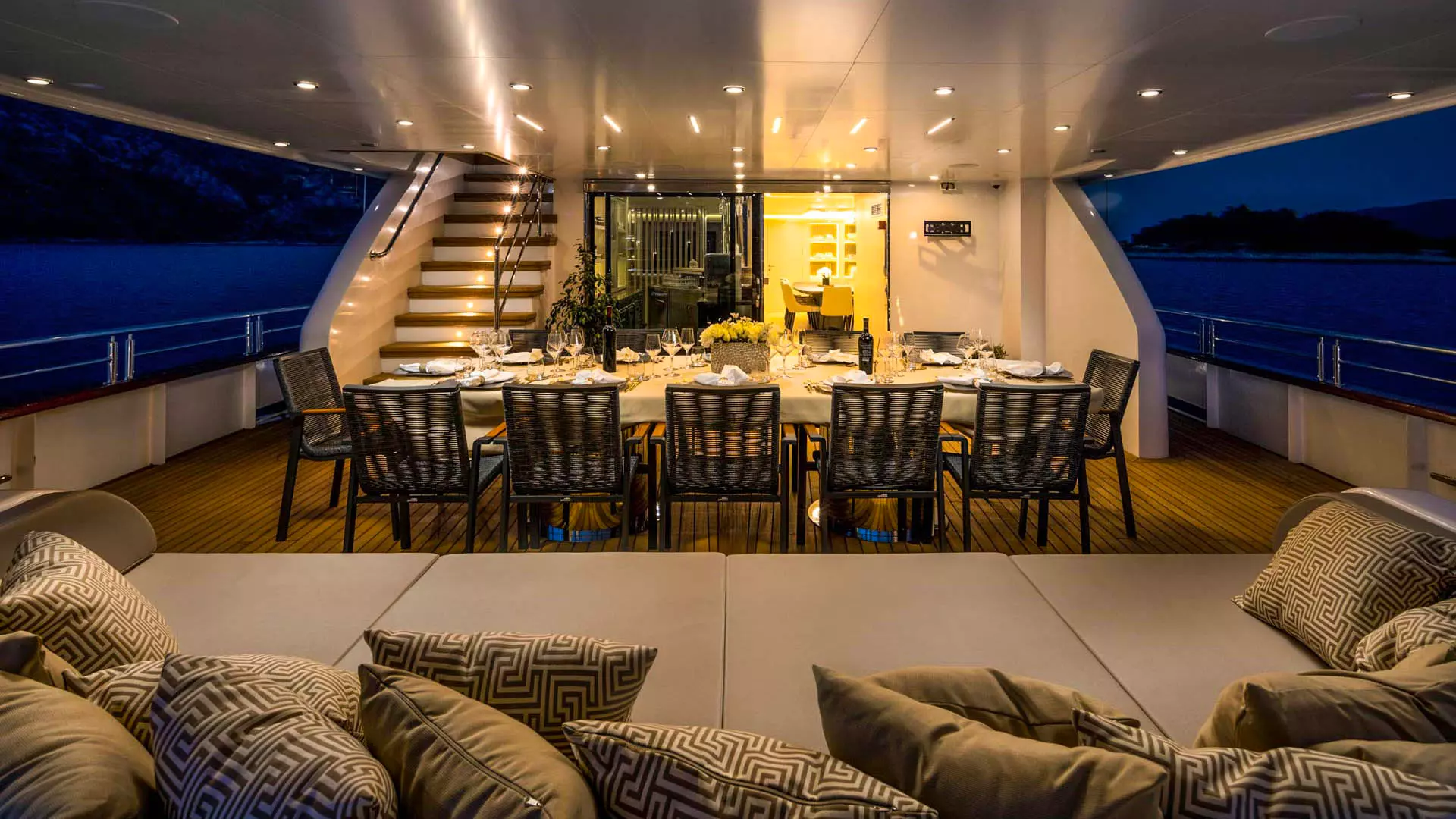 12-Love-story-aft-dining-area.jpg