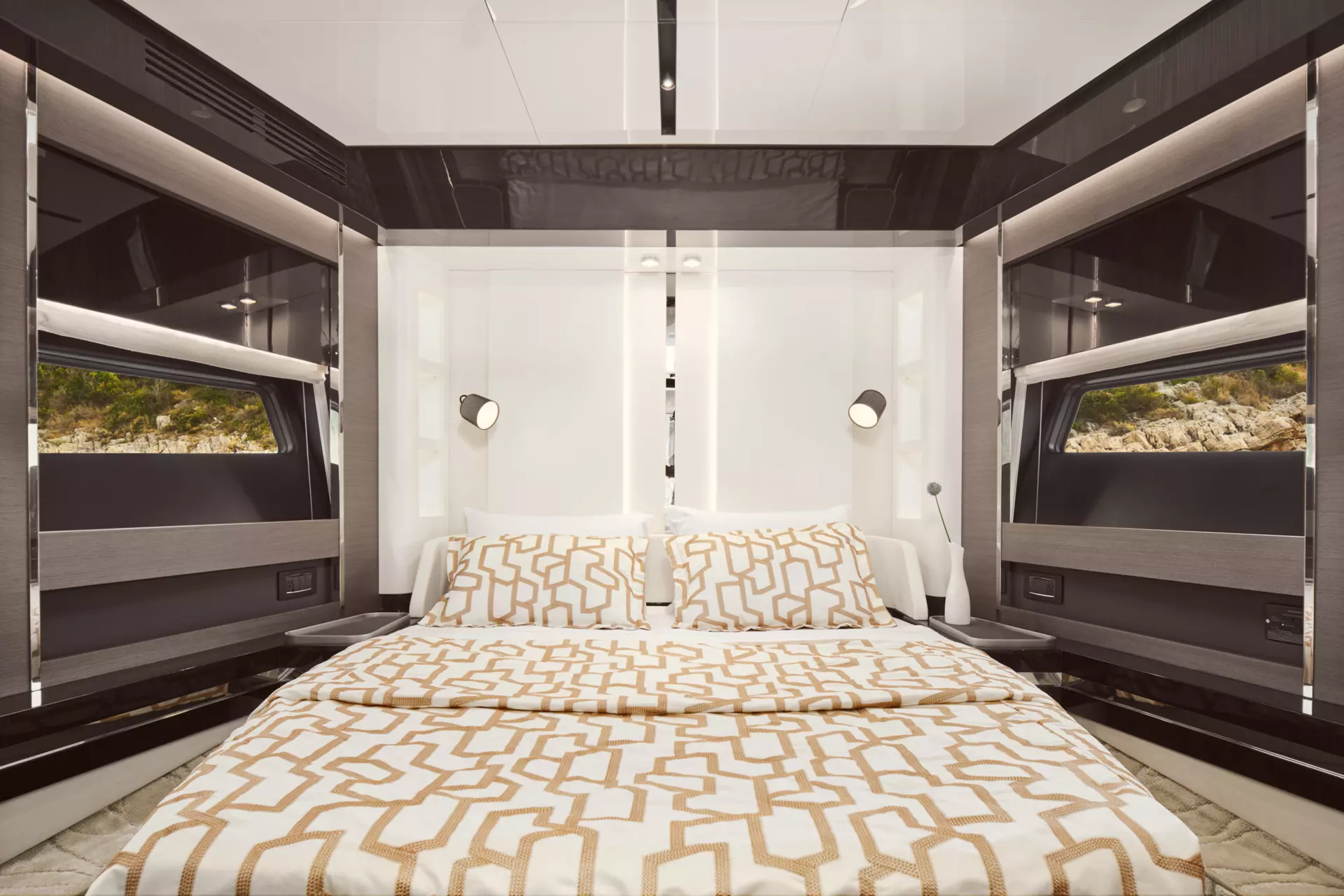 28-Myne-double-cabin-view_.jpg