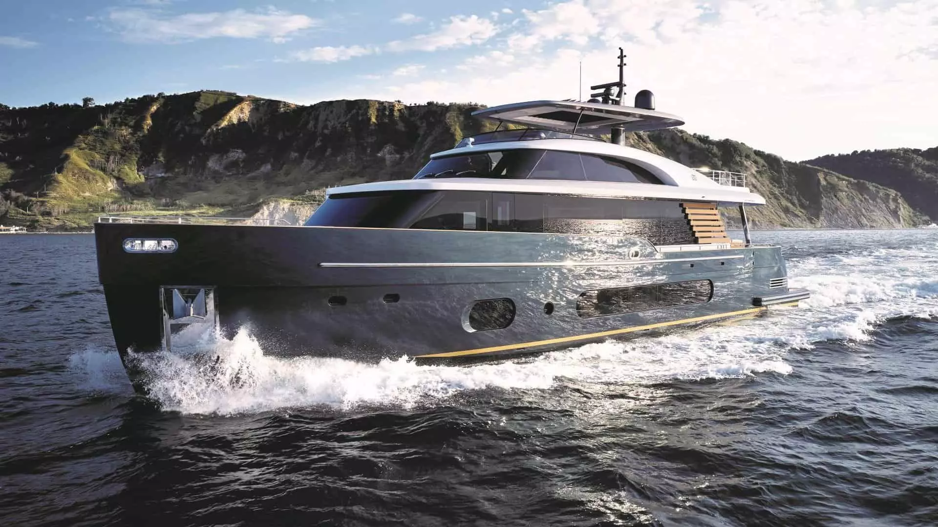 Azimut Magellano 25 Metri Review: Art on Water