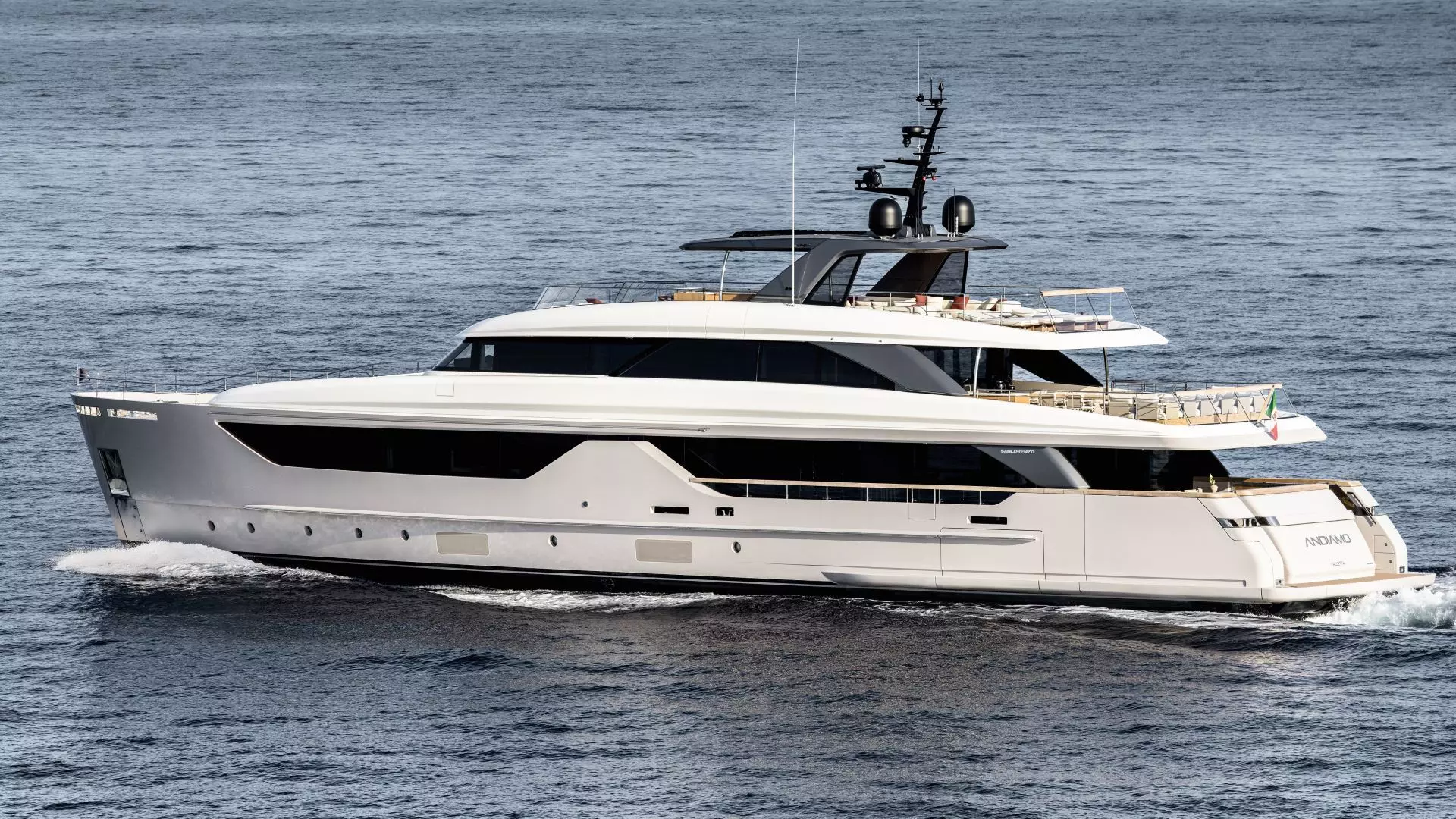 Sanlorenzo’s SD132 Sets the Stage for Cannes Debut