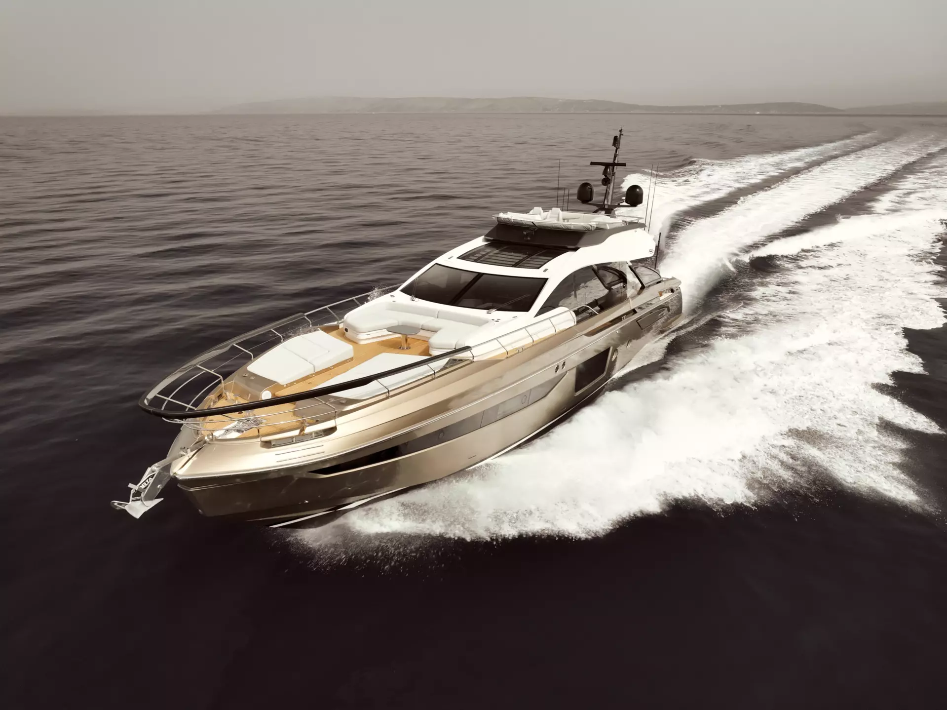 00-Myne-port-side-cruising_.jpg