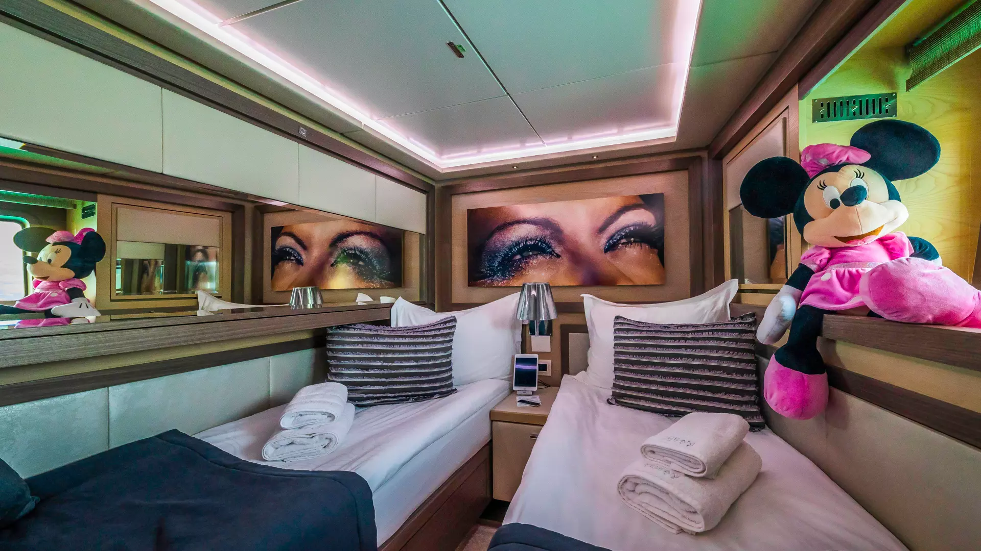 30-Ocean-Drive-Twin-cabin-view. _ _.JPG