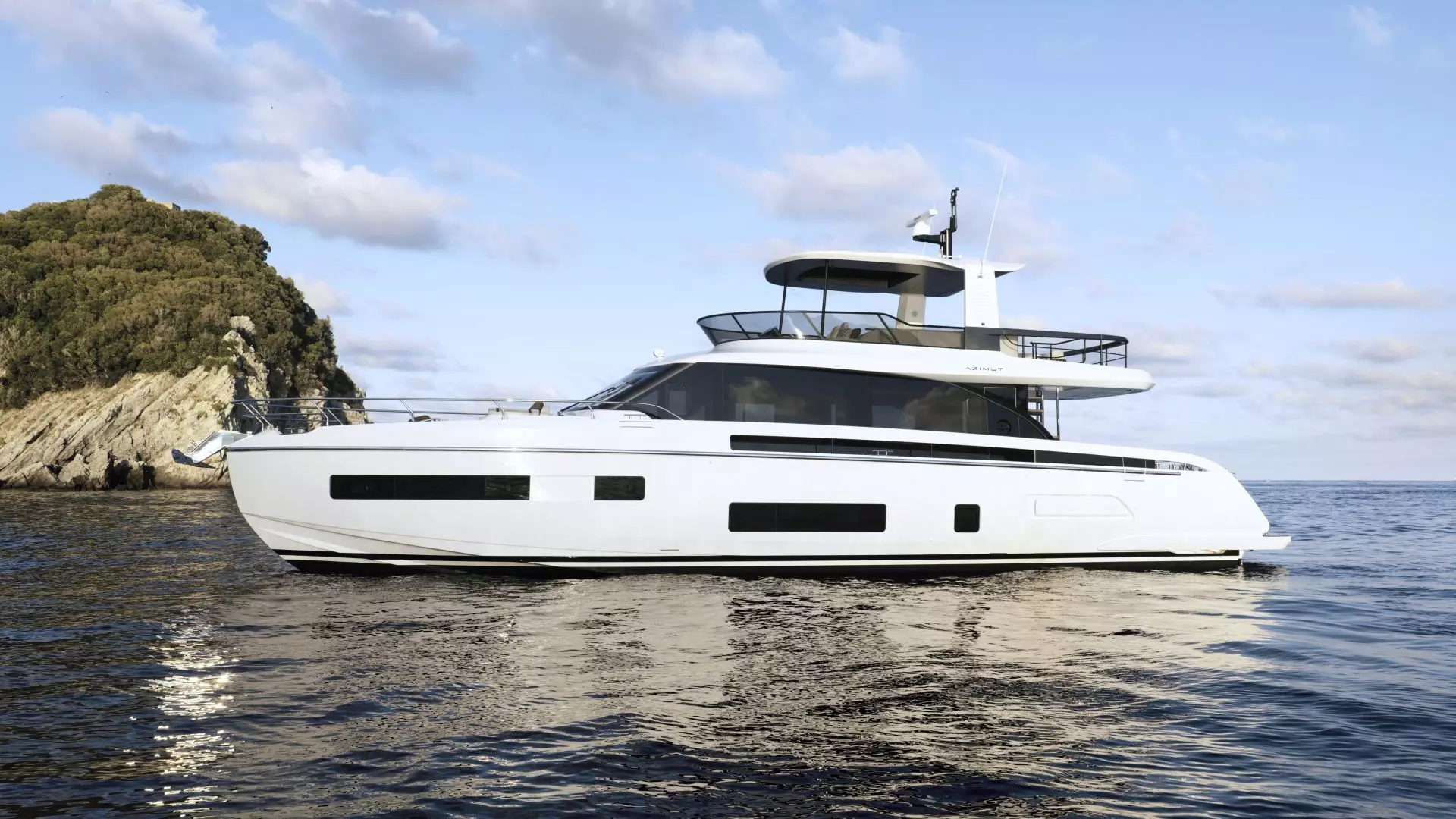 Azimut Fly 70: The Evolution of the Contemporary Flybridge