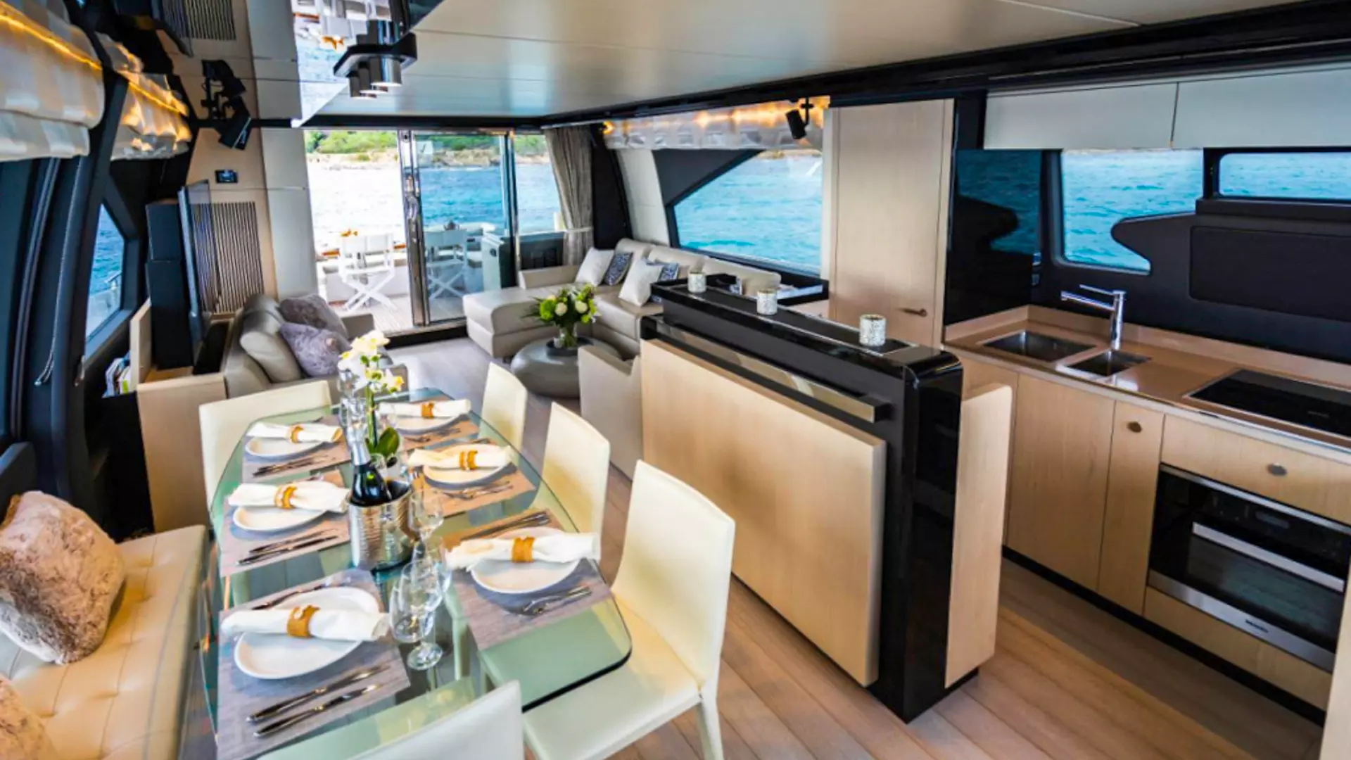18-Azimut-72-Fly-Mineira-salon-5 _ _.JPG