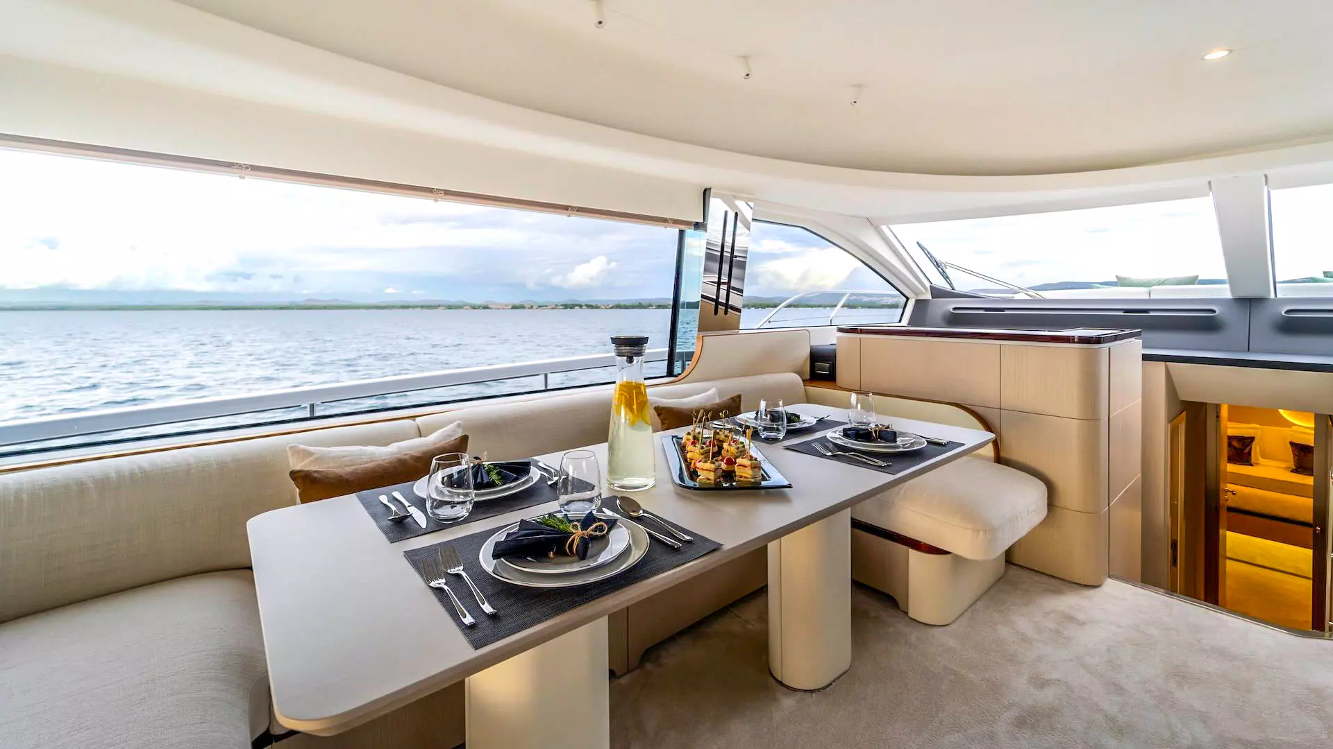 12-Donna-dining-area.jpg