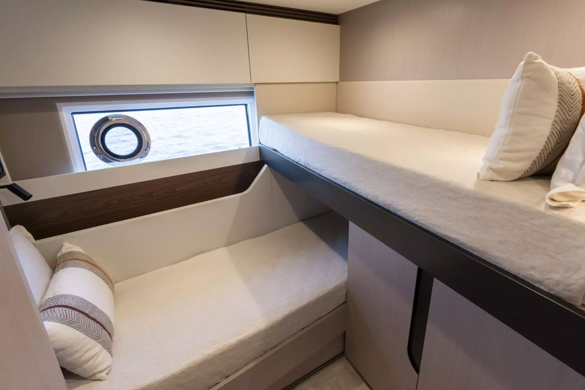 34-twin-cabin-bunk-bed_.jpg