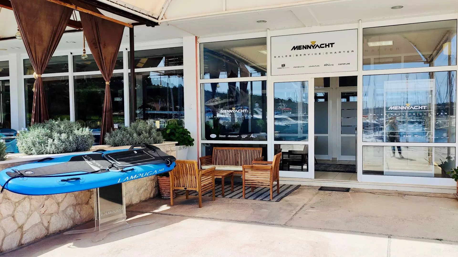 New Mennyacht Office and Service Point in Marina Kremik