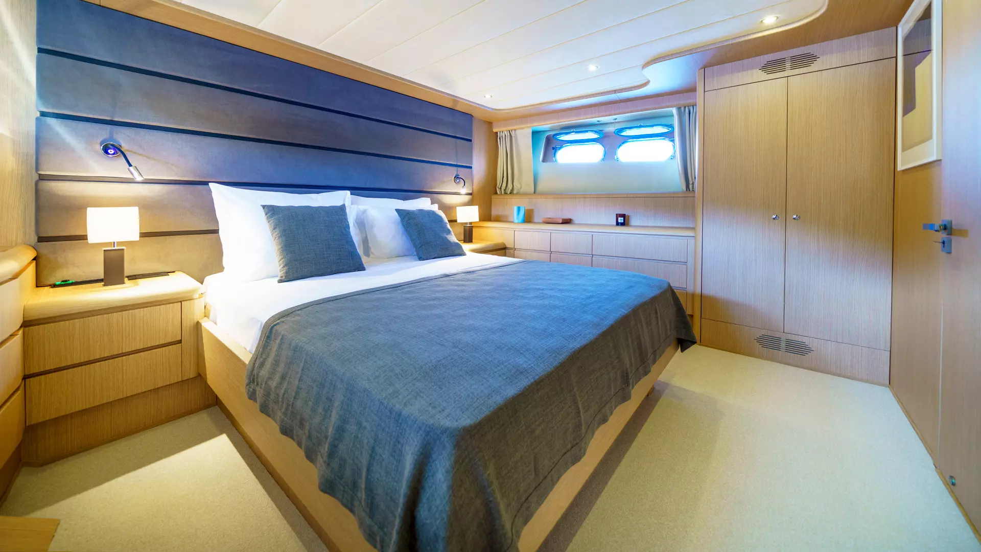 30-Phantom-master-cabin-retreat_.jpg