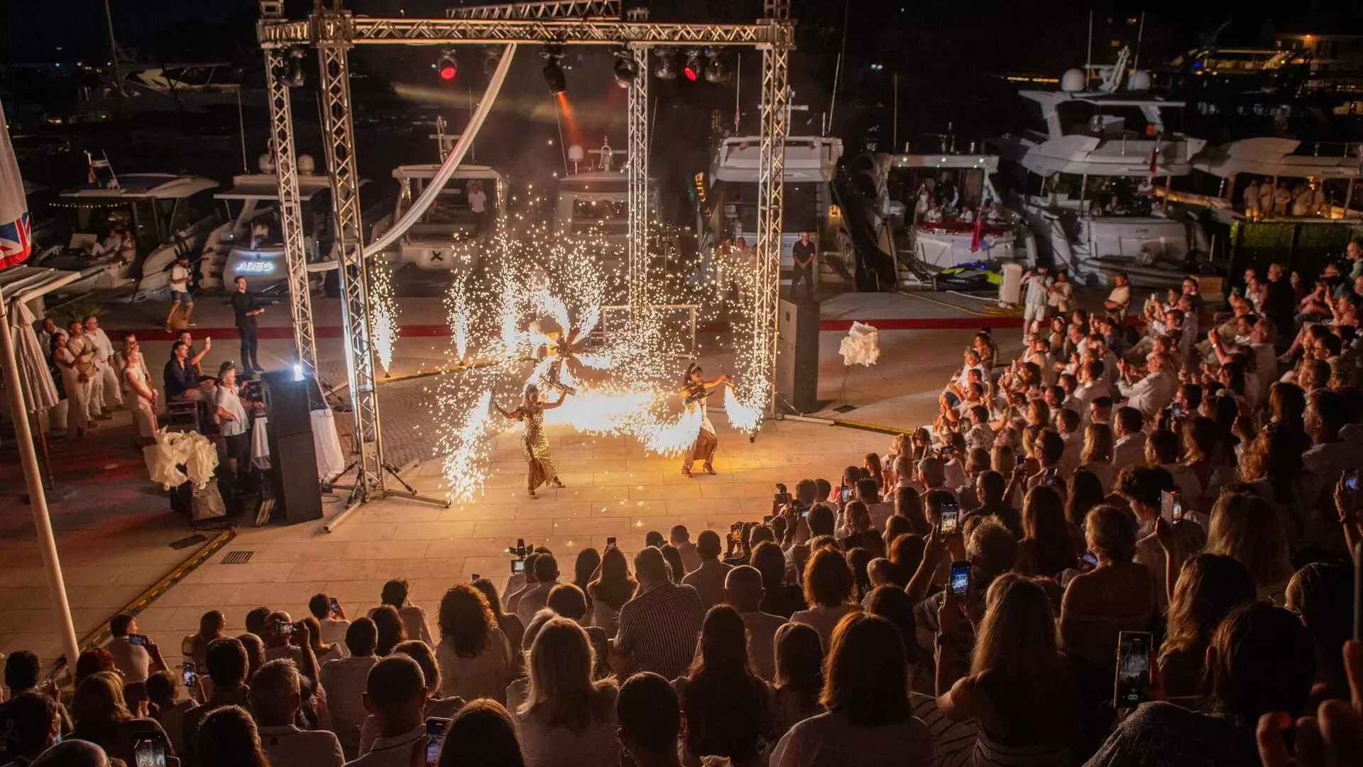 Martinis Marchi Summer Party: White & Candlelight Glamour on Šolta