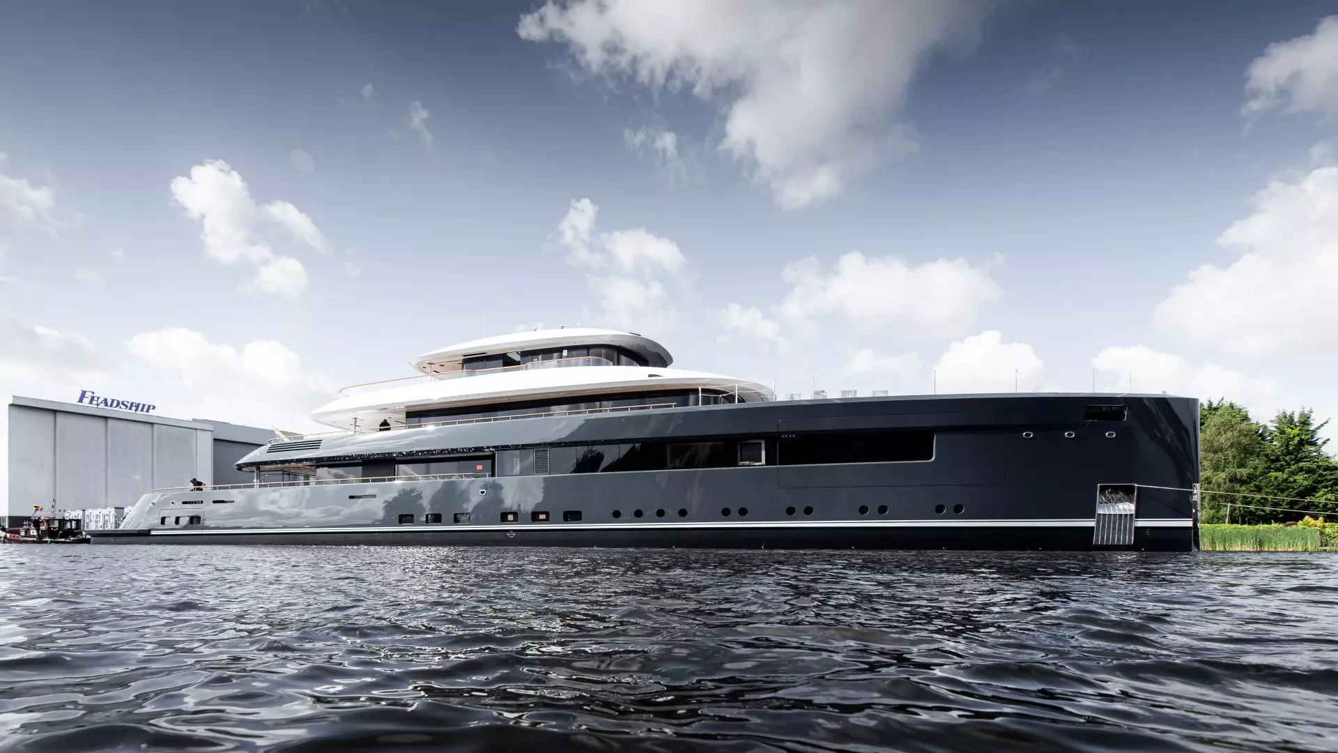 Feadship’s Project 713 Is a Solar-Powered Marvel