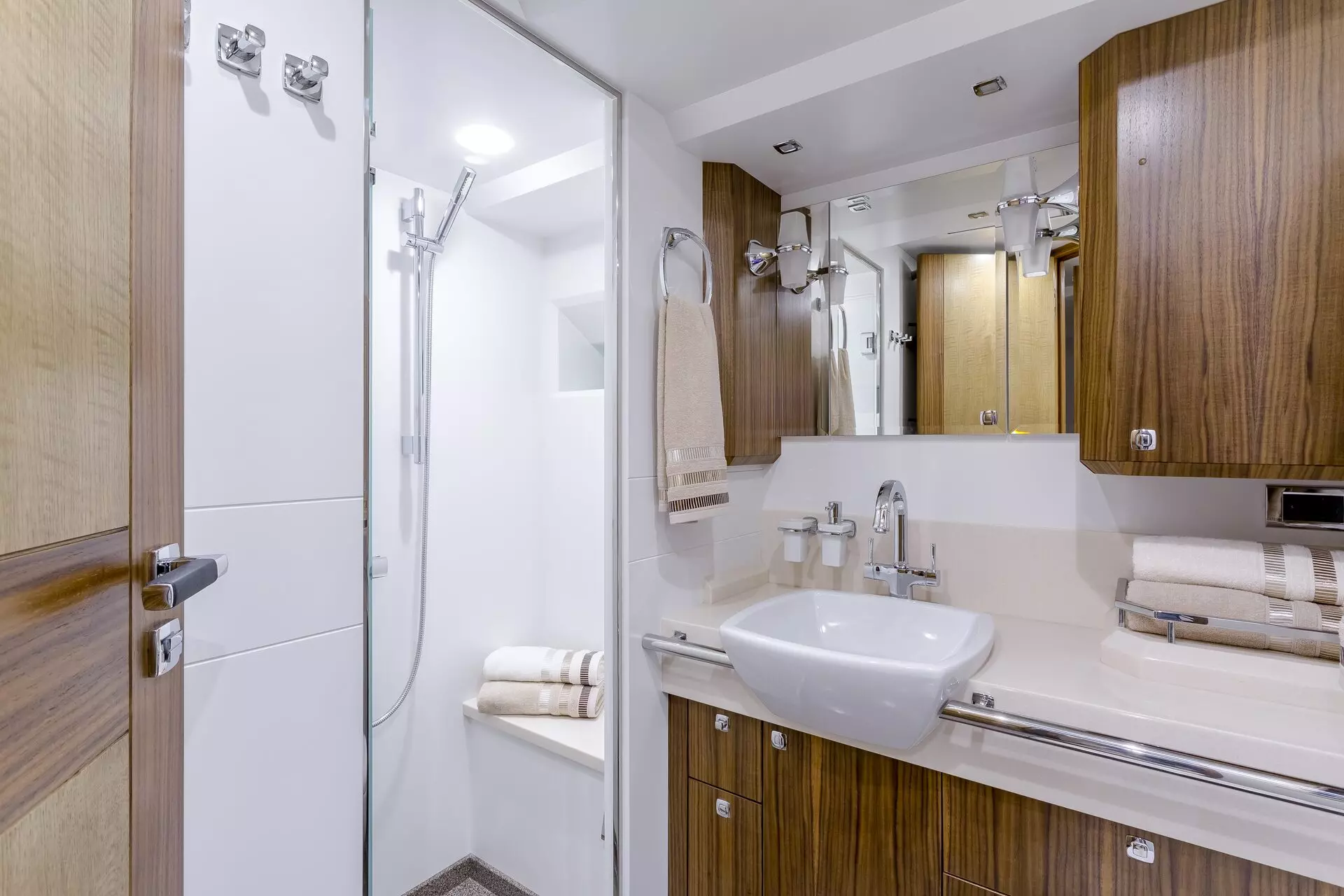 24-Bellkara-Twin-cabin-bathroom_.jpg