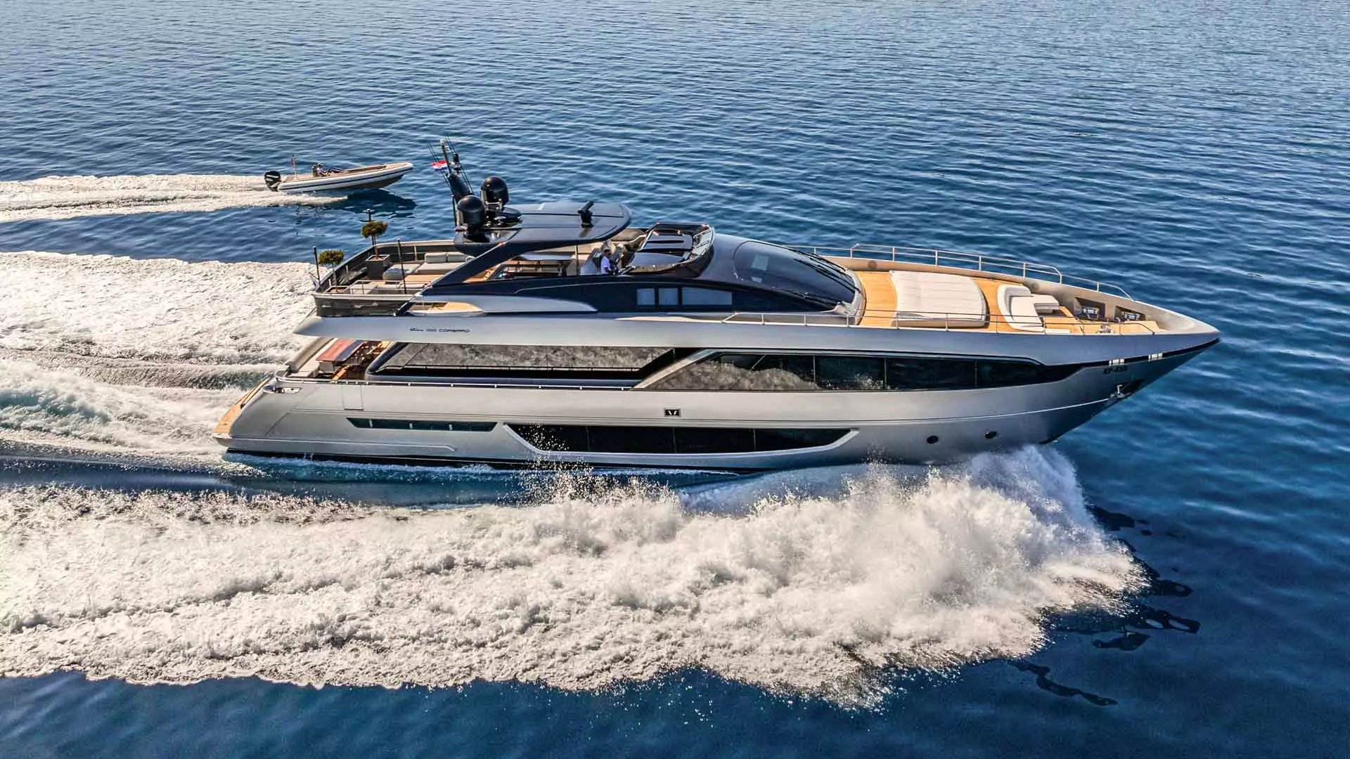 03-No-Stress-888-starboard_.jpg