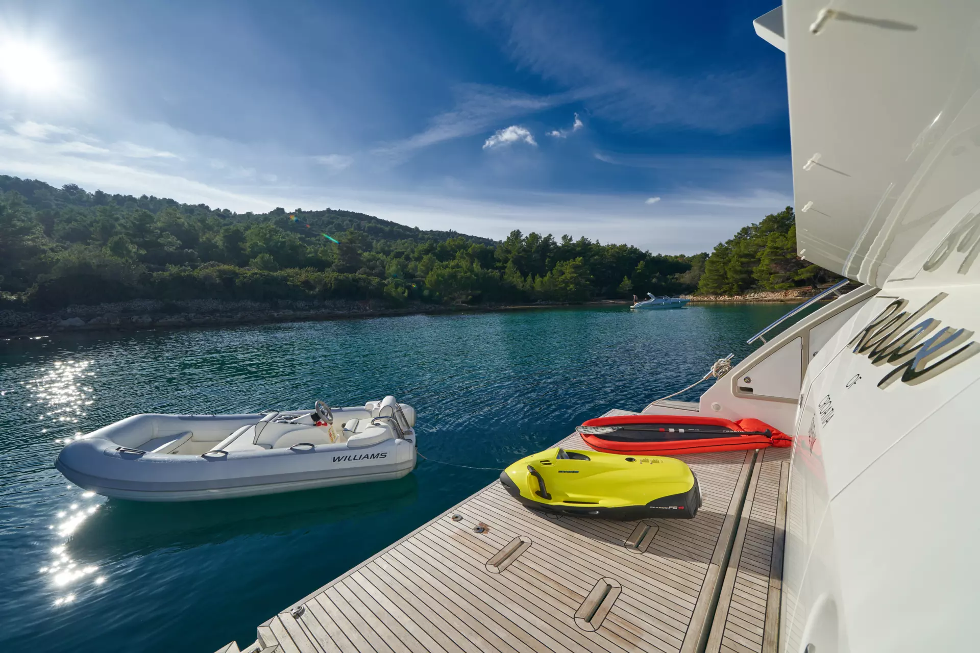 Azimut 72 Relax 102.jpg