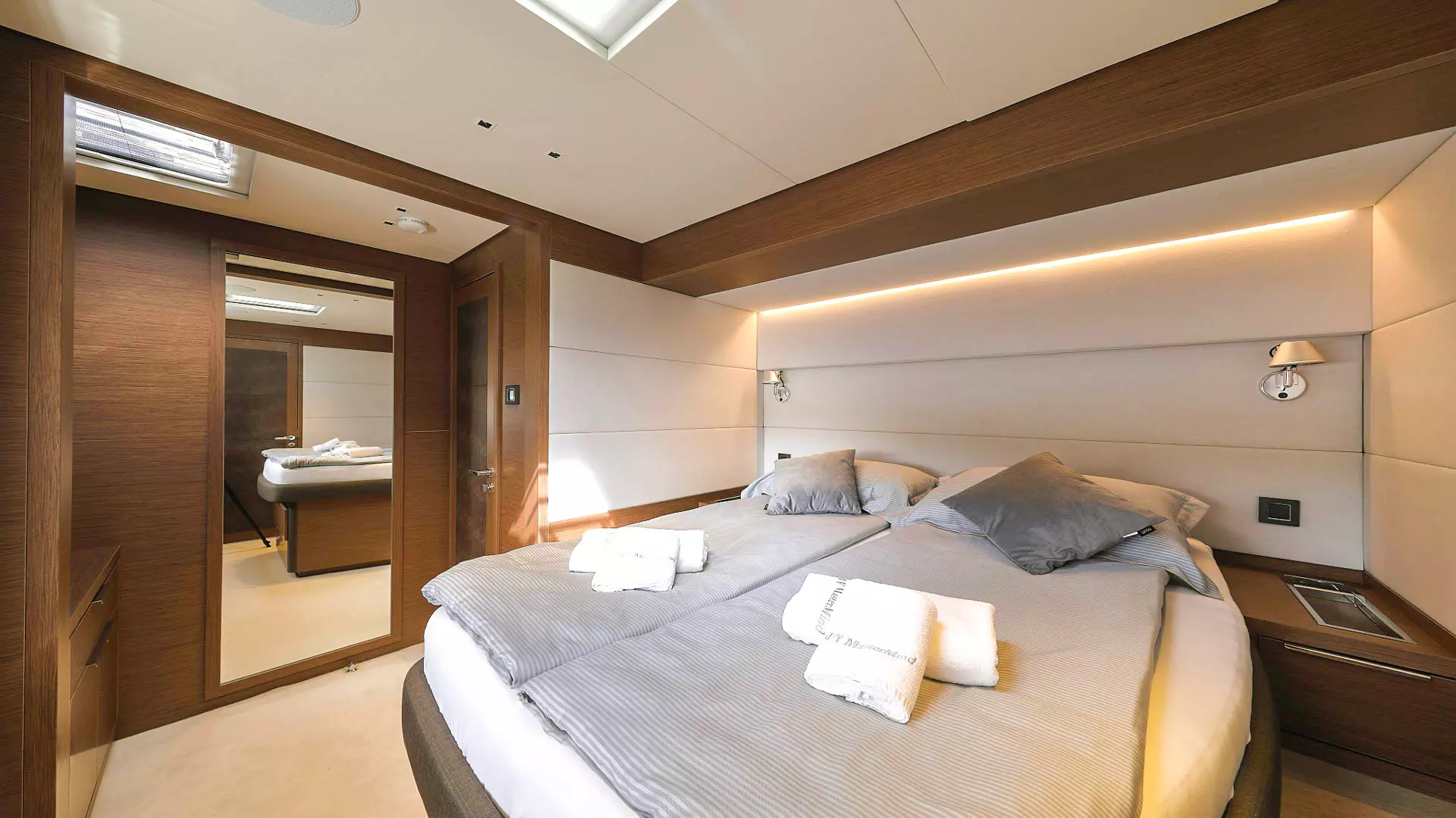 27-Lagoon-Sixty-7-double-cabin-1 _ _.JPG
