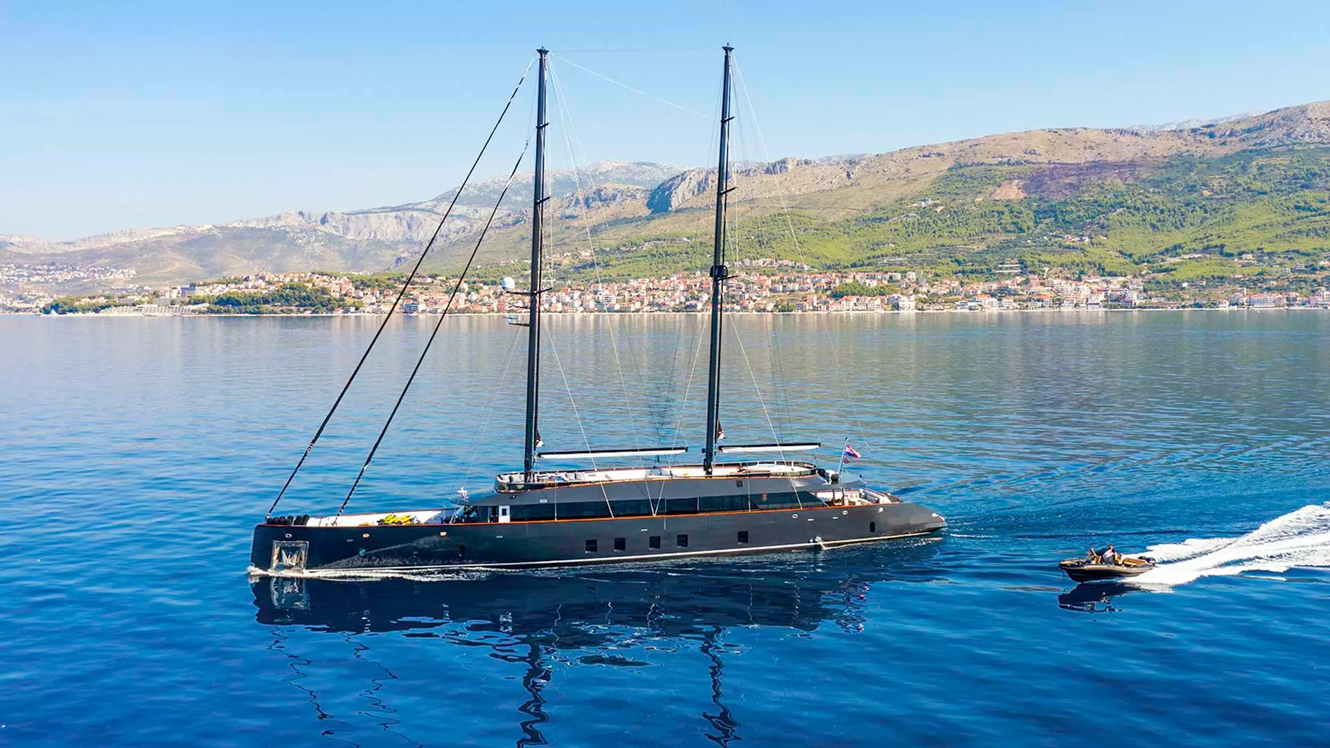 03-Scorpios-sailing _ _.JPG