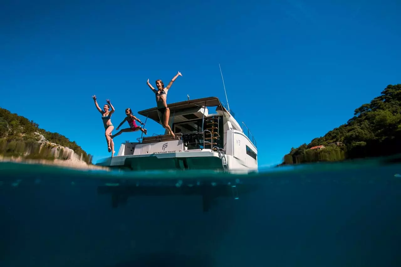 Where to Sail in Croatia: 6 Beautiful Bays to Visit by Boat