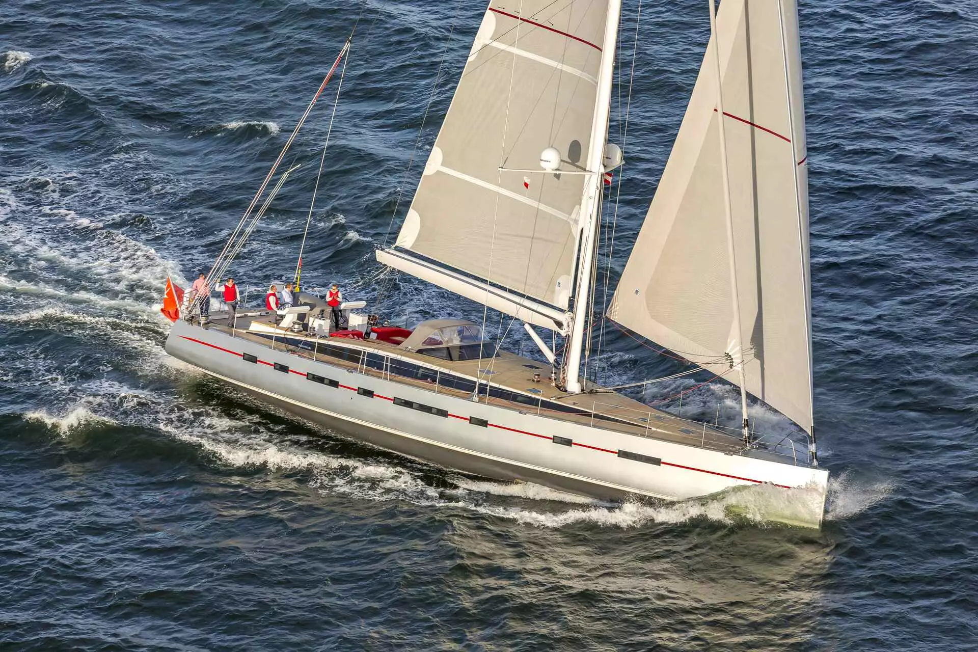 01-Bellkara-starboard_ (2).jpg