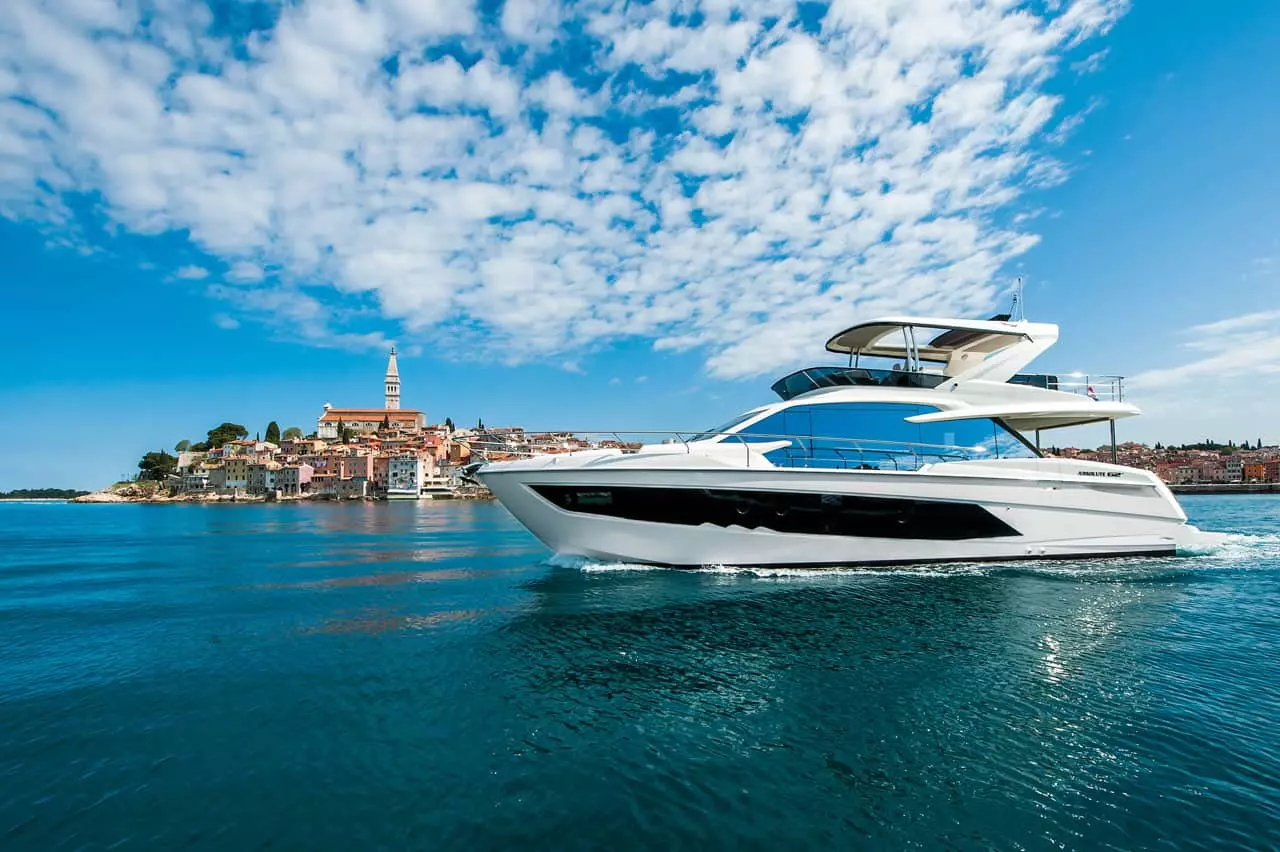 Absolute 62 Fly Review: Impeccably Italian