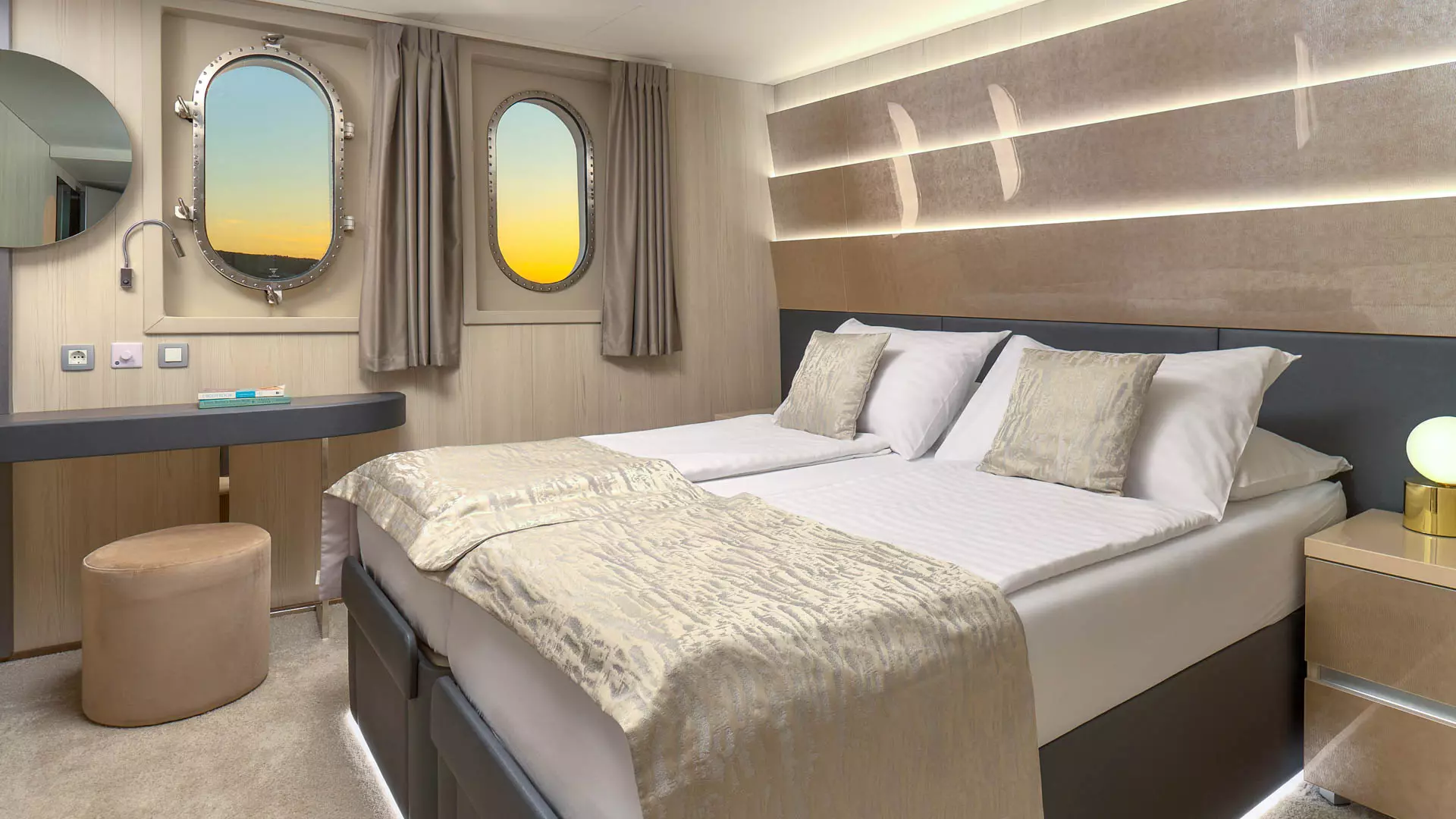 Cristal-double-cabin.jpg