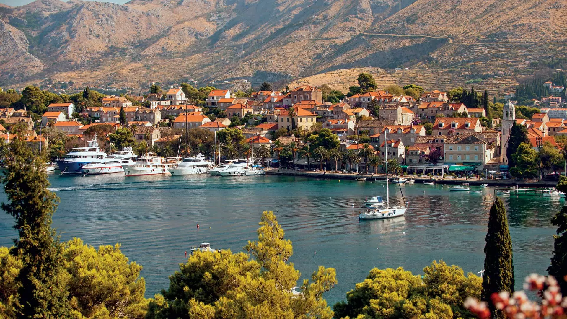 Yachting Paradise Near Dubrovnik: Discover Cavtat's Charm & Savor Delights