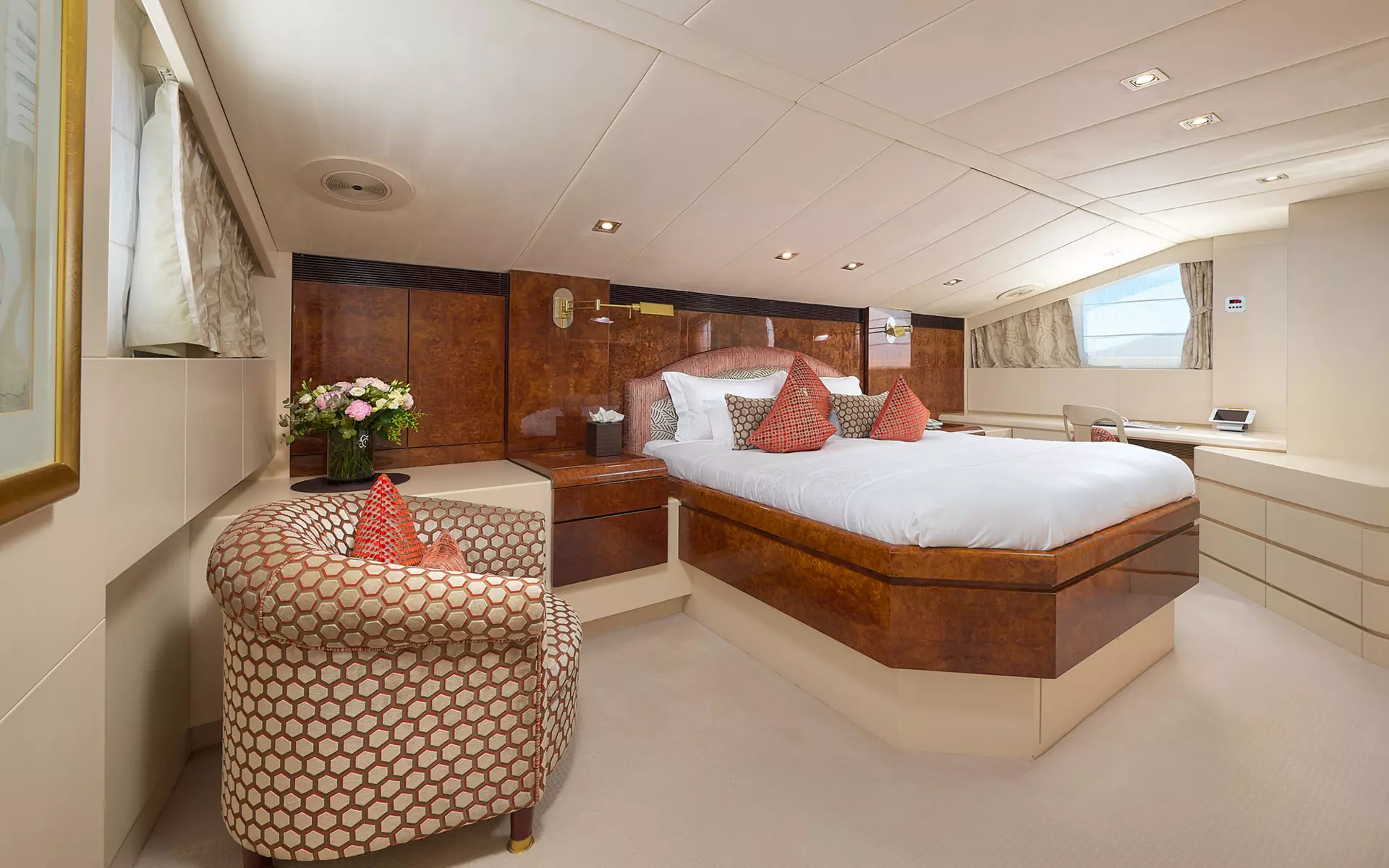 Master cabin of yacht