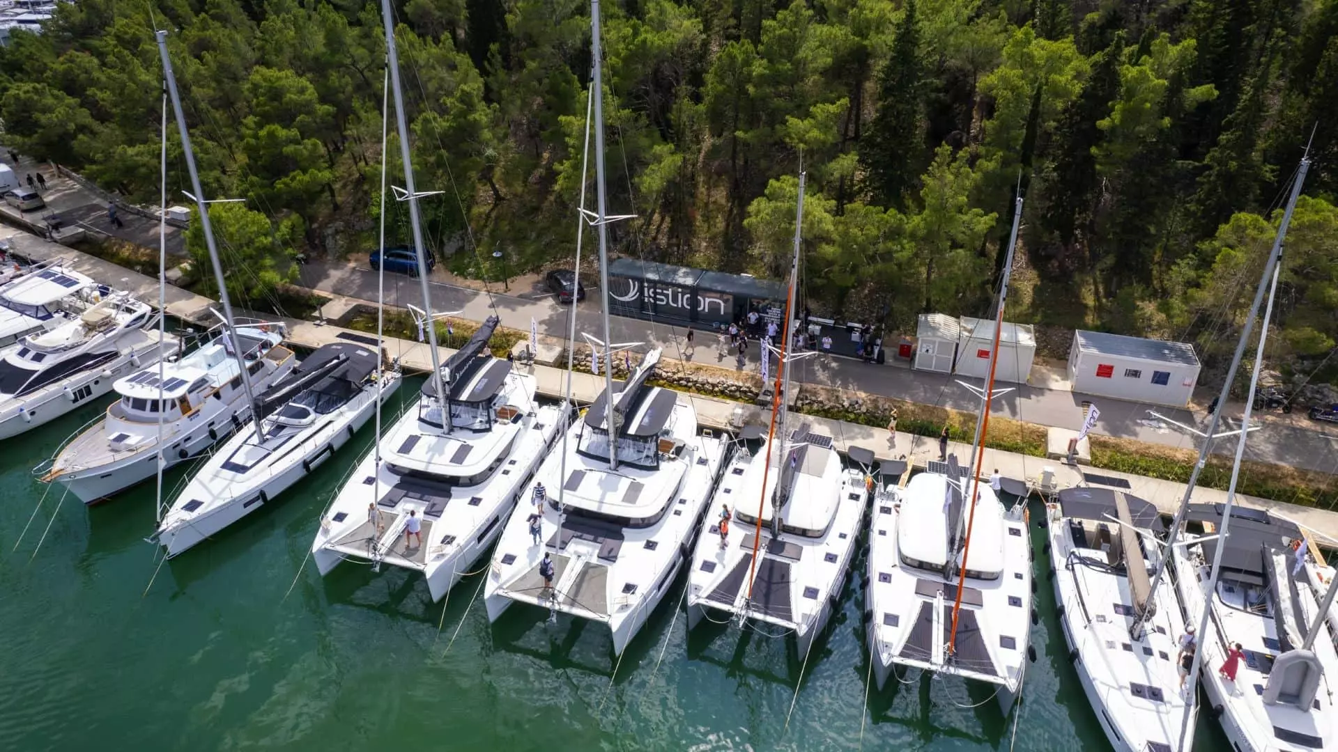 Istion Yachting: Expertise and Networking
