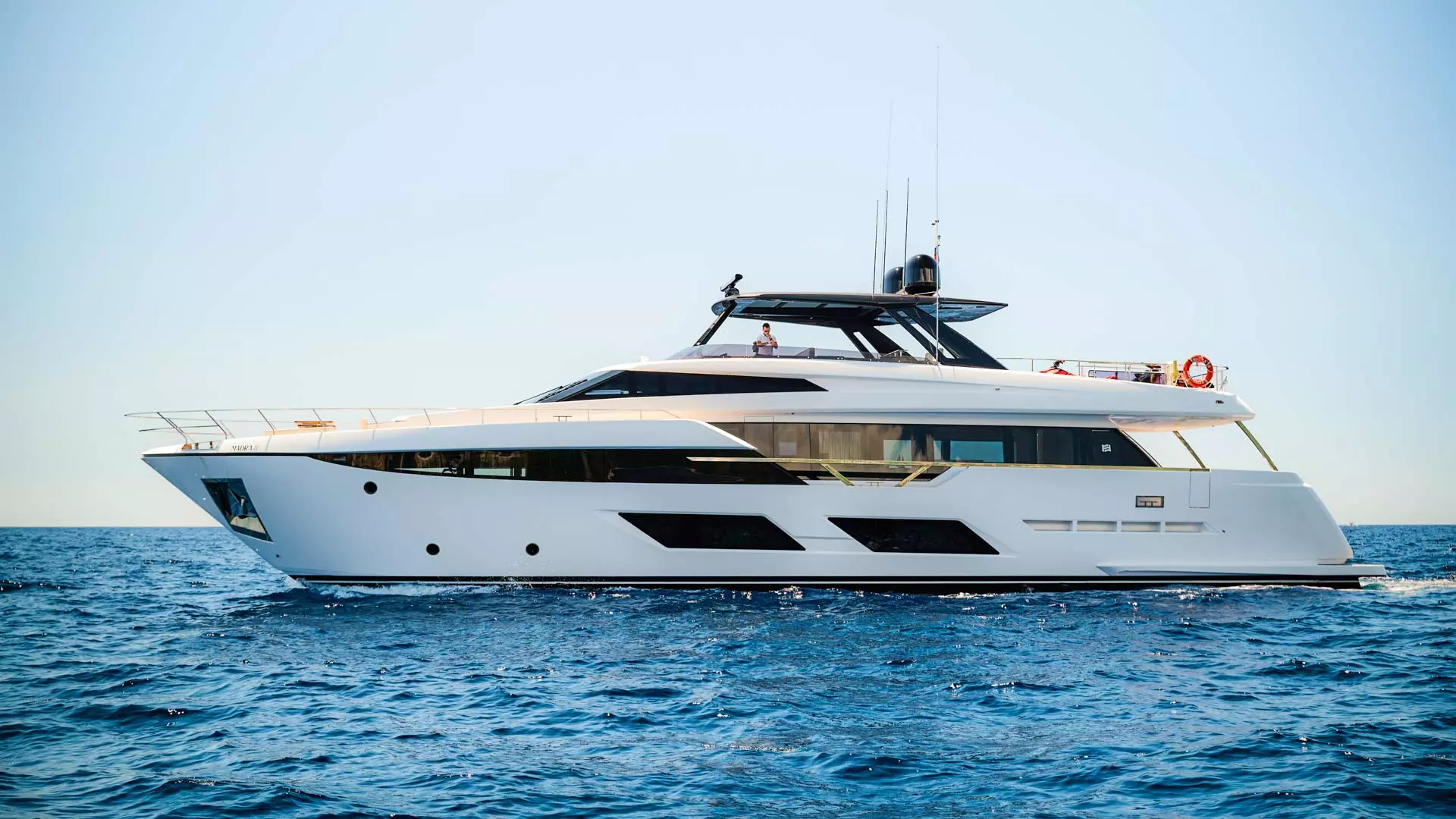06-Madra-II-portside_.jpg