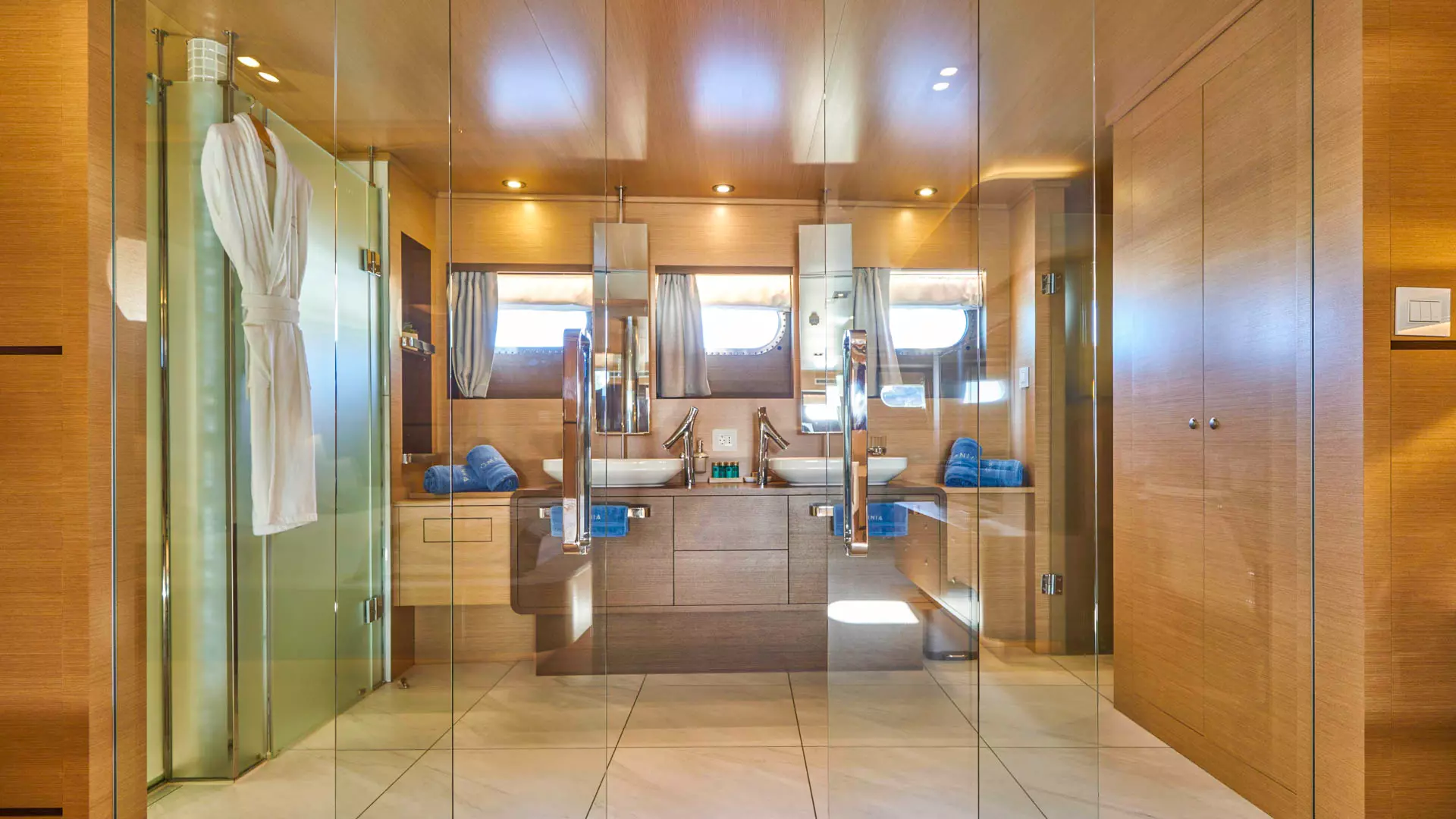 21-Omnia-toilet _ _.JPG