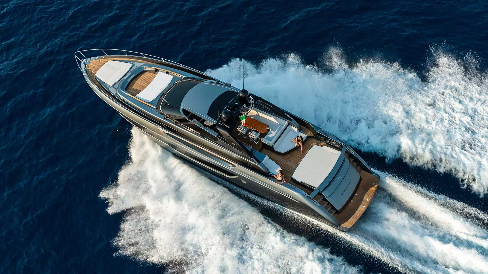 Superlative Technology on New Riva 76 Bahamas Super