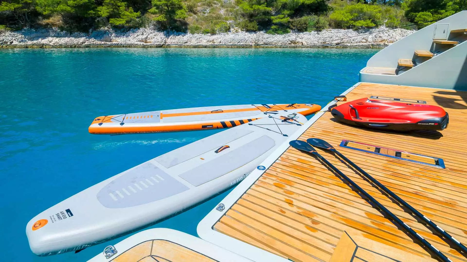 Sunreef 70 Eco Water toys.jpg