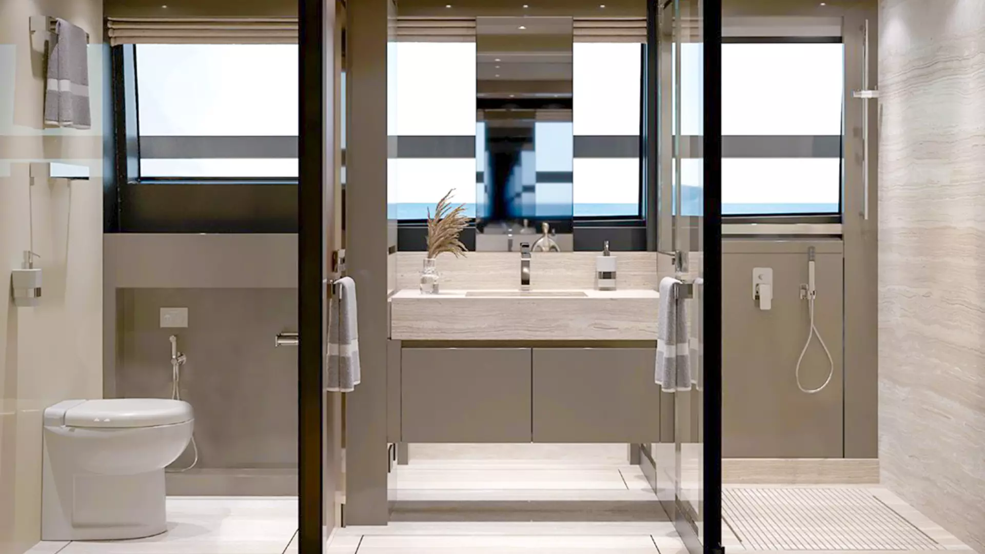 12-Primus-Master-ensuite_.jpg