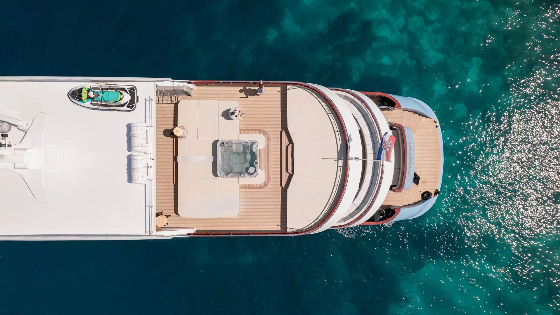 01 - Exterior (38).jpg