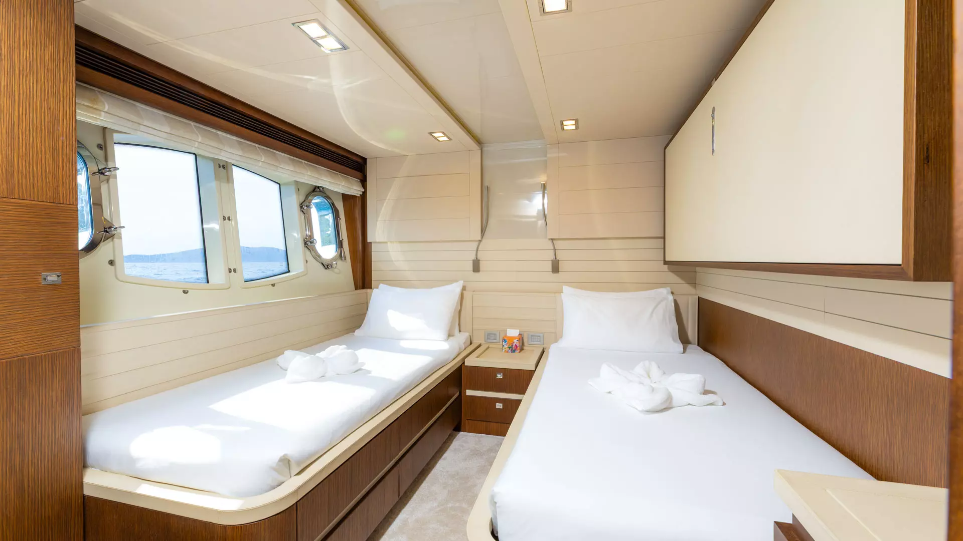 38-Morning-Star-Twin-cabin_.jpg