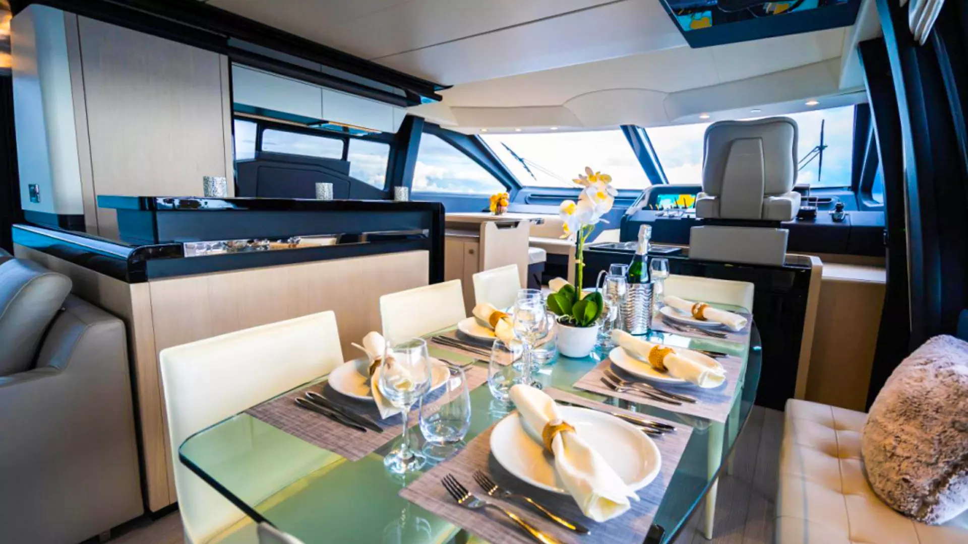 20-Azimut-72-Fly-Mineira-salon-6 _ _.JPG