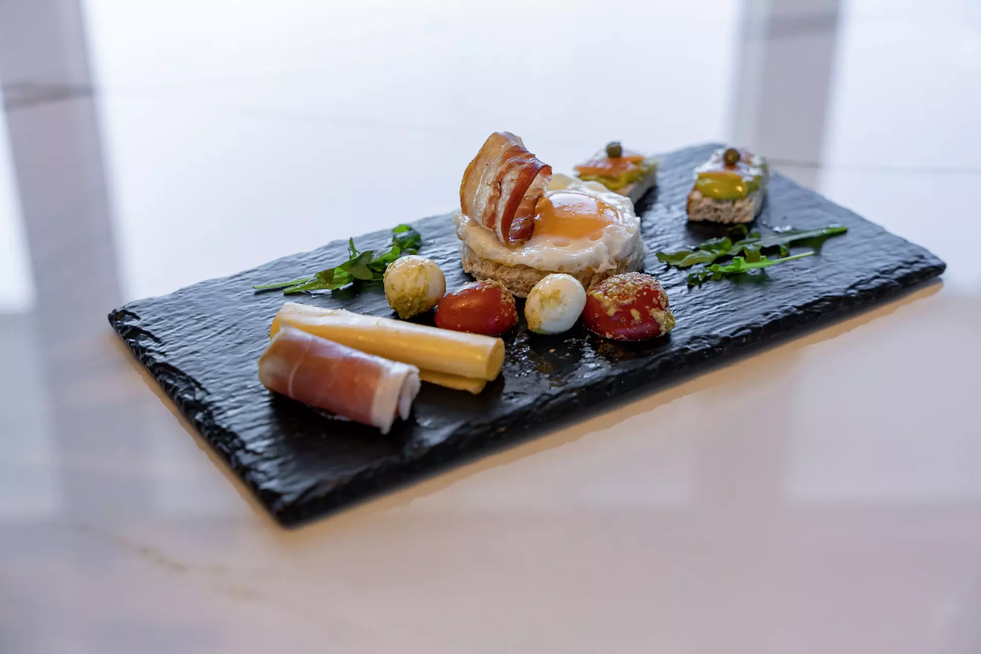 03 - Exterior Upper Deck Aft (3a) - Dining (1).jpg