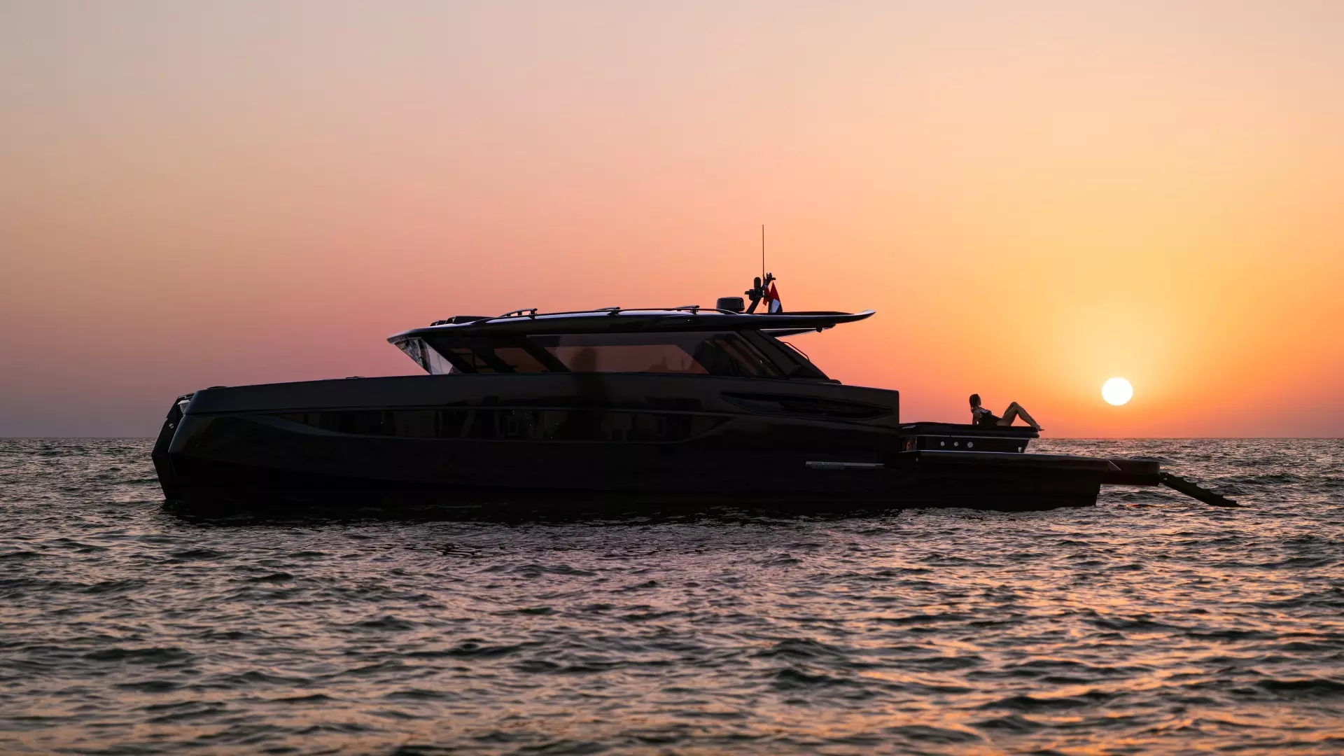 El «superdeportivo del mar»: Sunreef y Brabus presentan el Ultima 55, capaz de alcanzar los 40 nudos