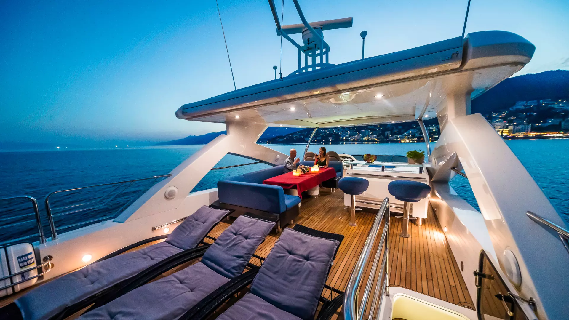 09-The-best-way-sun-lounges-on-the-fly.JPG
