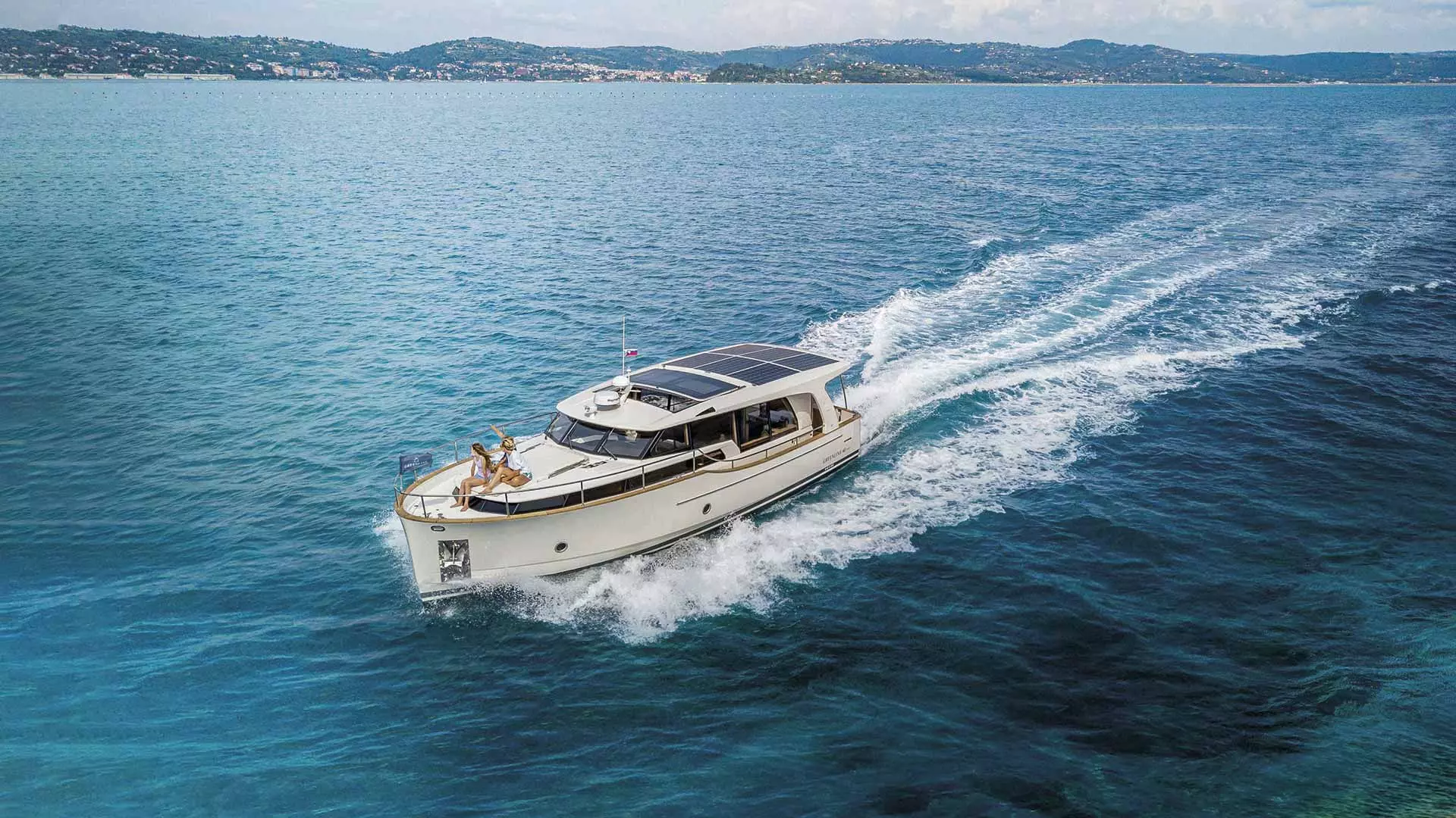 Greenline Yachts: Always in Front
